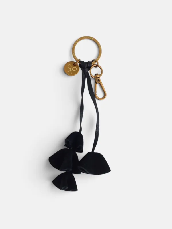 Black leather keychain with flowers made by Silbon