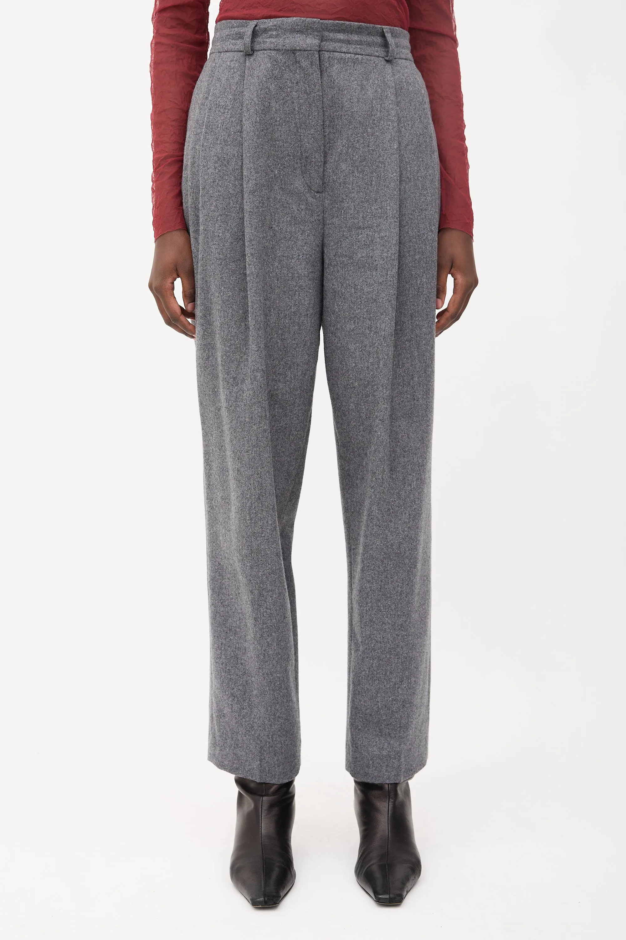 Wool Double Pleated Trouser sold by VSP Consignment