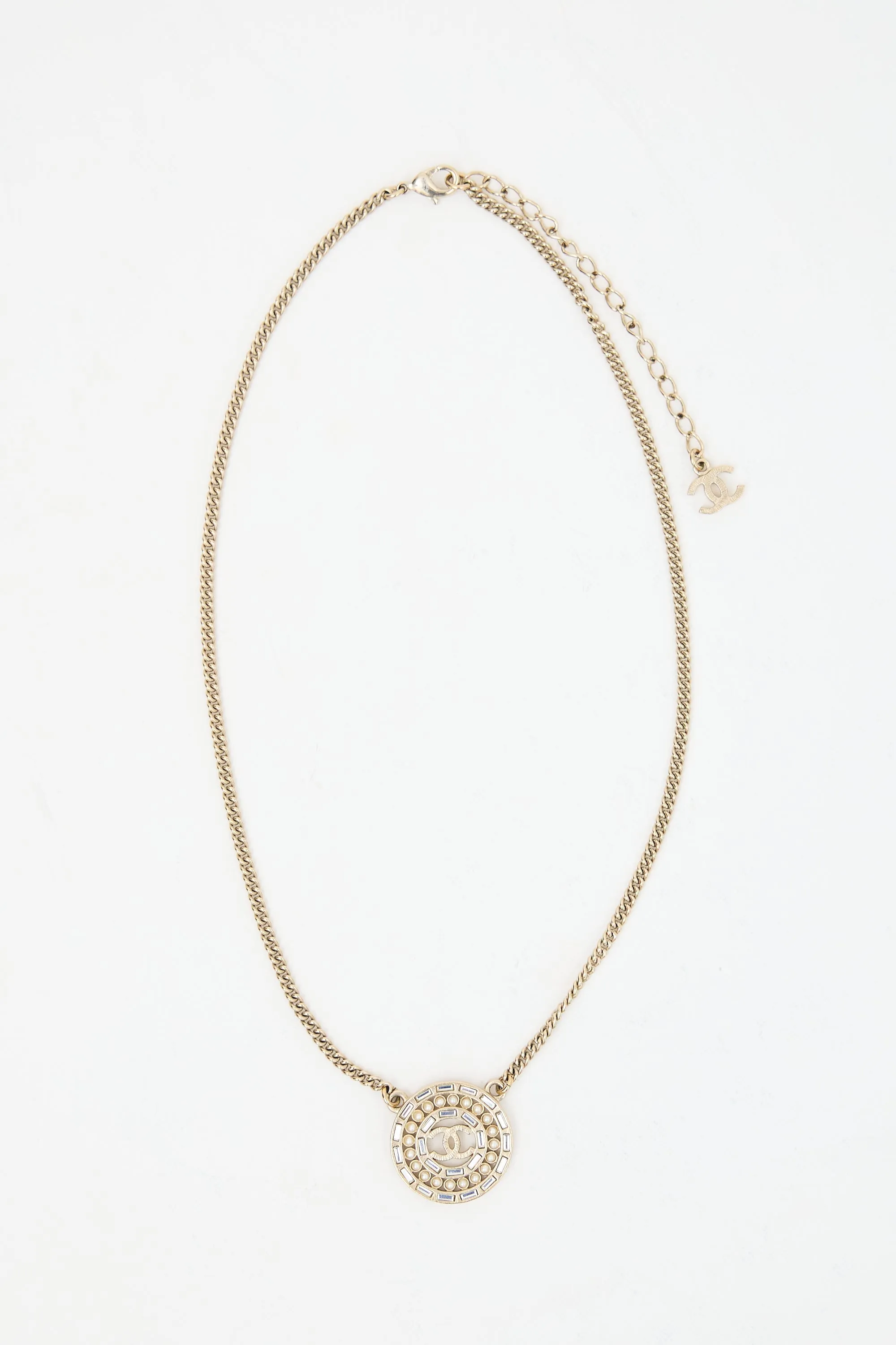 FW 2016 Crystal & Pearl CC Medallion Necklace sold by VSP Consignment product image thumbnail 2