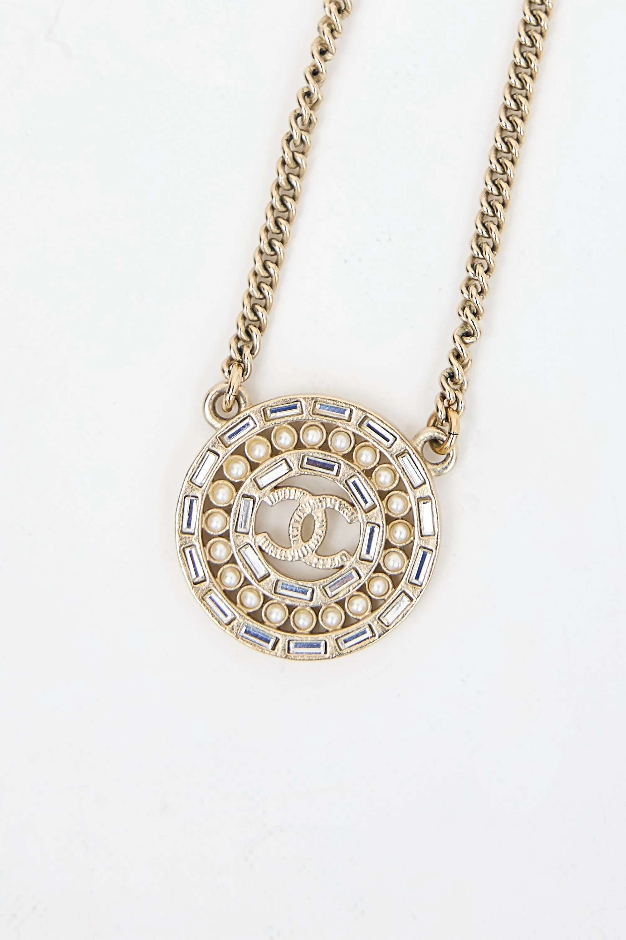 FW 2016 Crystal & Pearl CC Medallion Necklace sold by VSP Consignment product image thumbnail 3