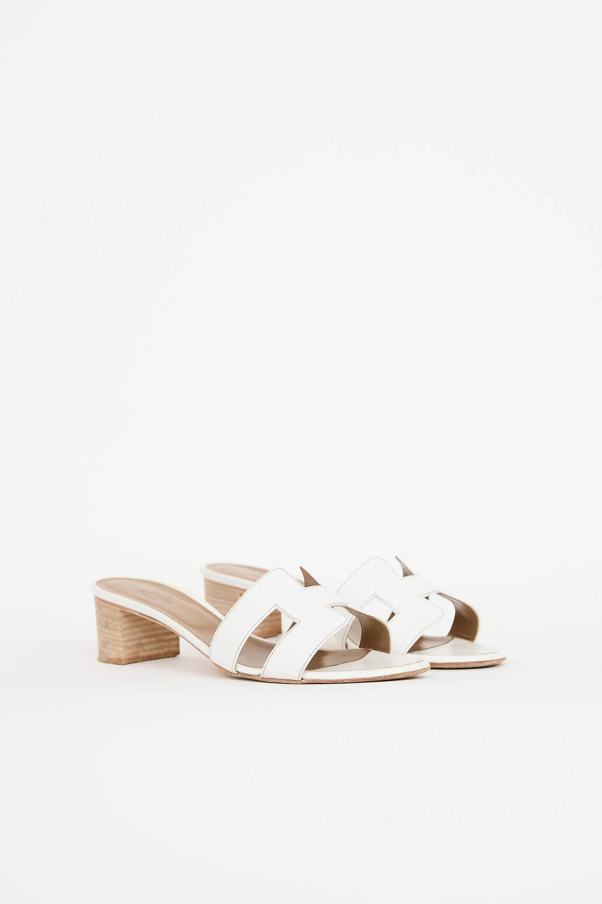 2021 Oasis Sandal sold by VSP Consignment product image thumbnail 2