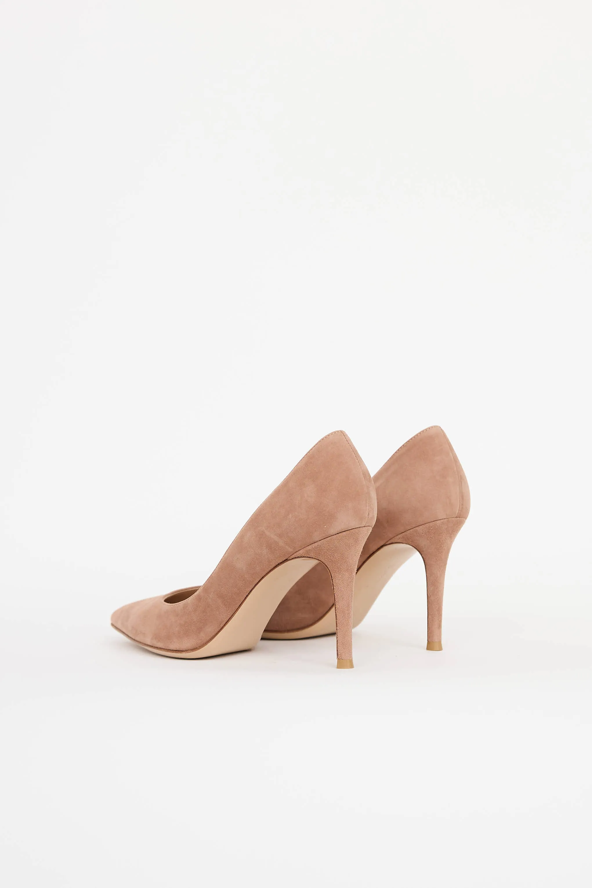 Suede Pump sold by VSP Consignment product image thumbnail 4