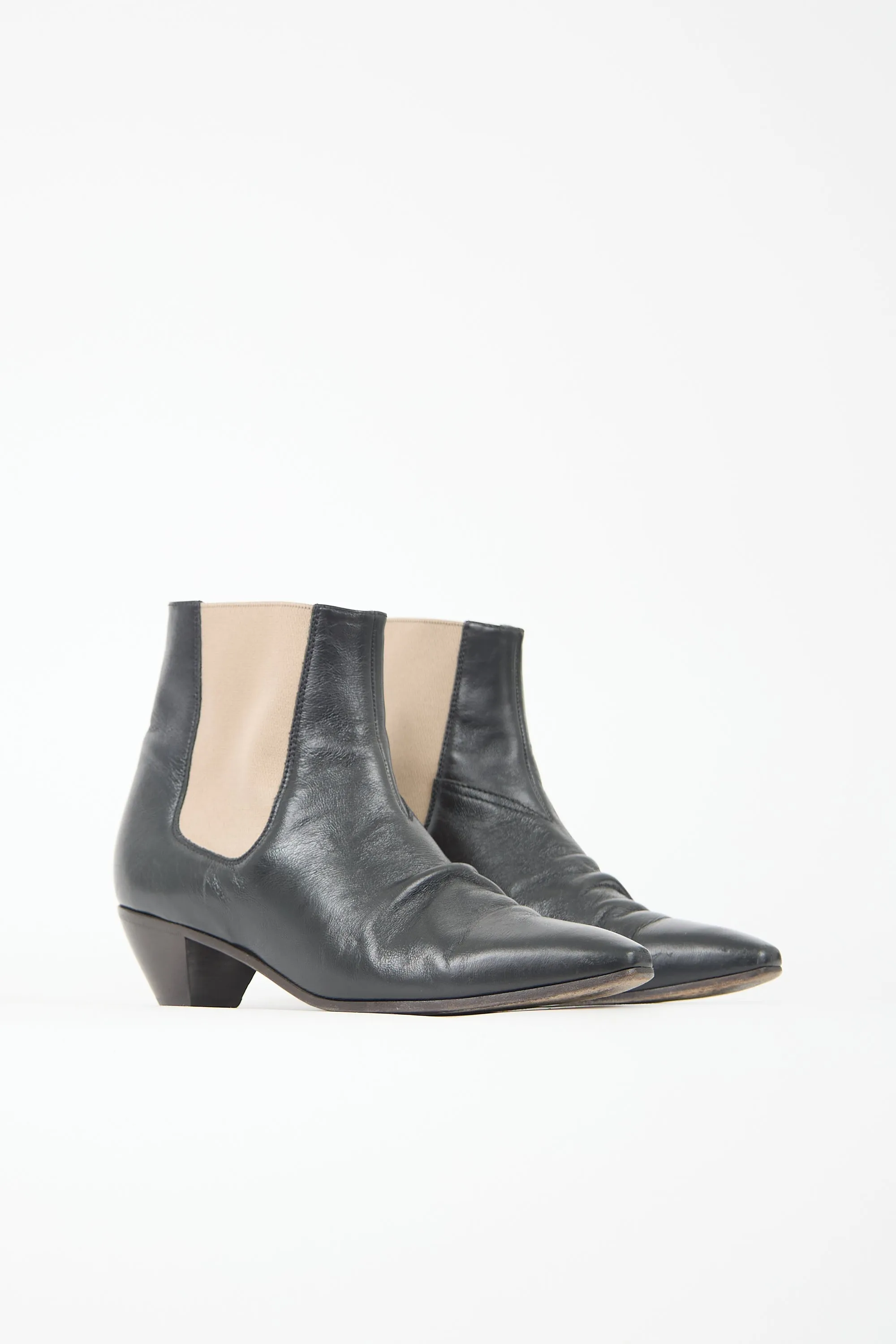 Leather Chelsea Ankle Boot sold by VSP Consignment product image thumbnail 2
