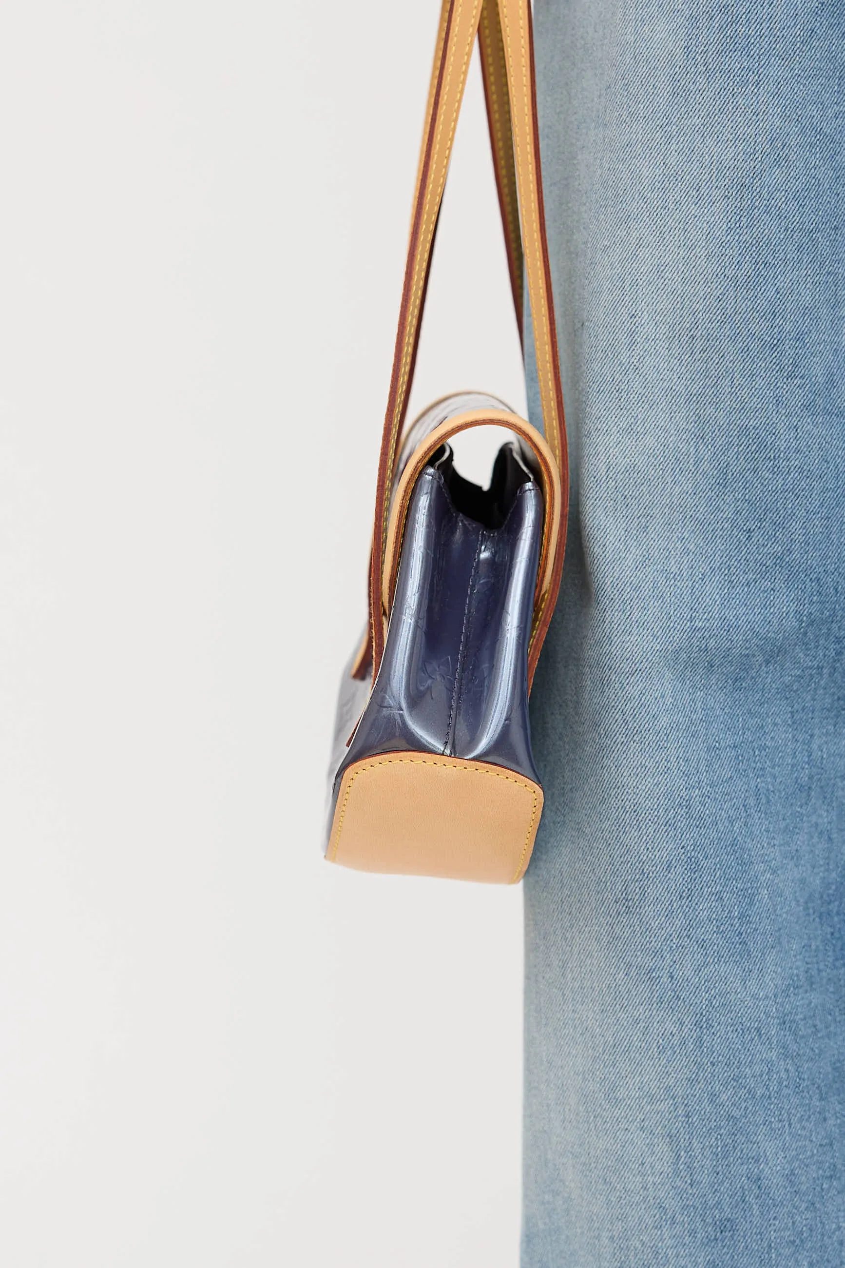 2005 Vernis Biscayne Bay Bag sold by VSP Consignment product image thumbnail 5