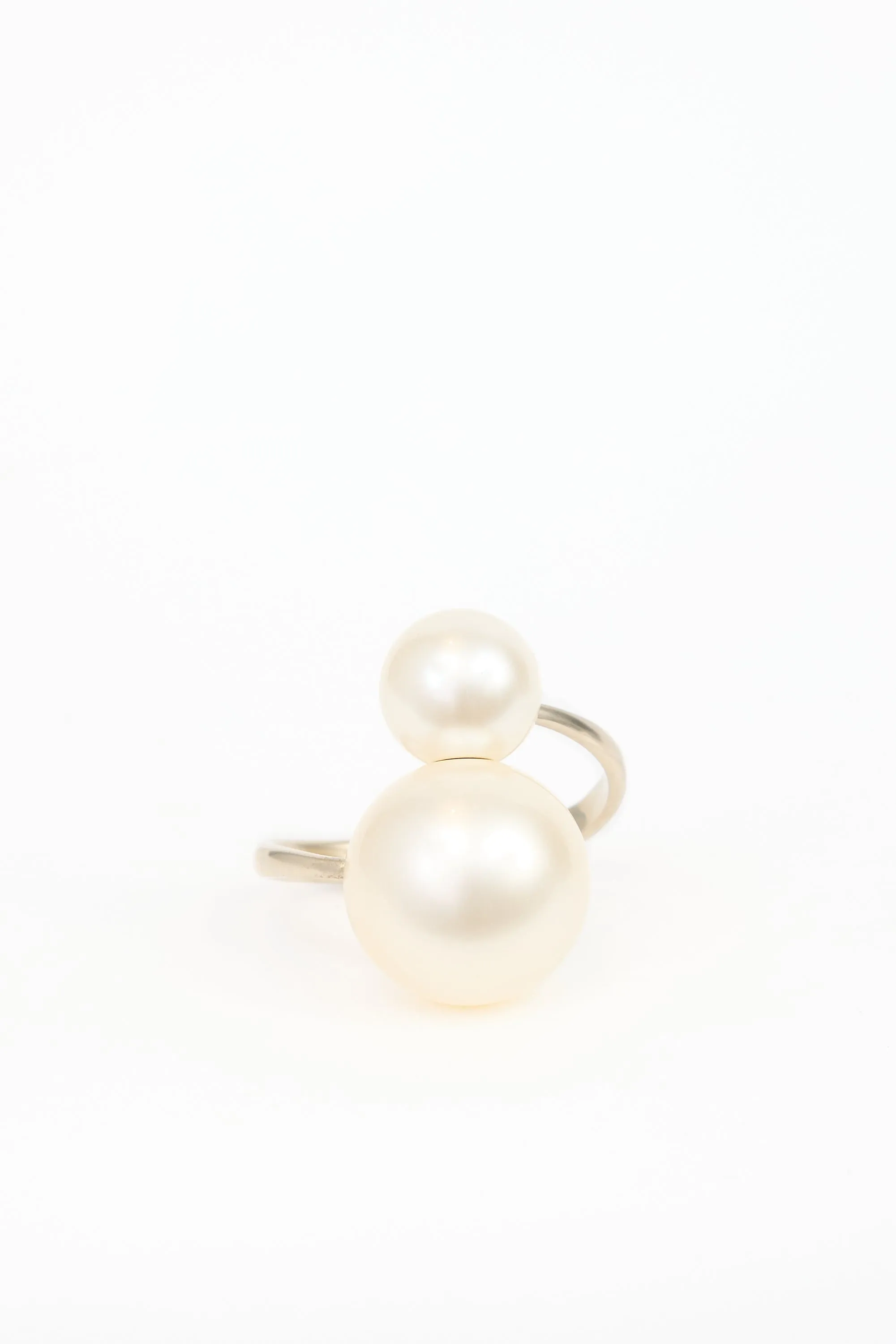 SS 2014 Faux Pearl Bypass Bracelet sold by VSP Consignment product image thumbnail 2