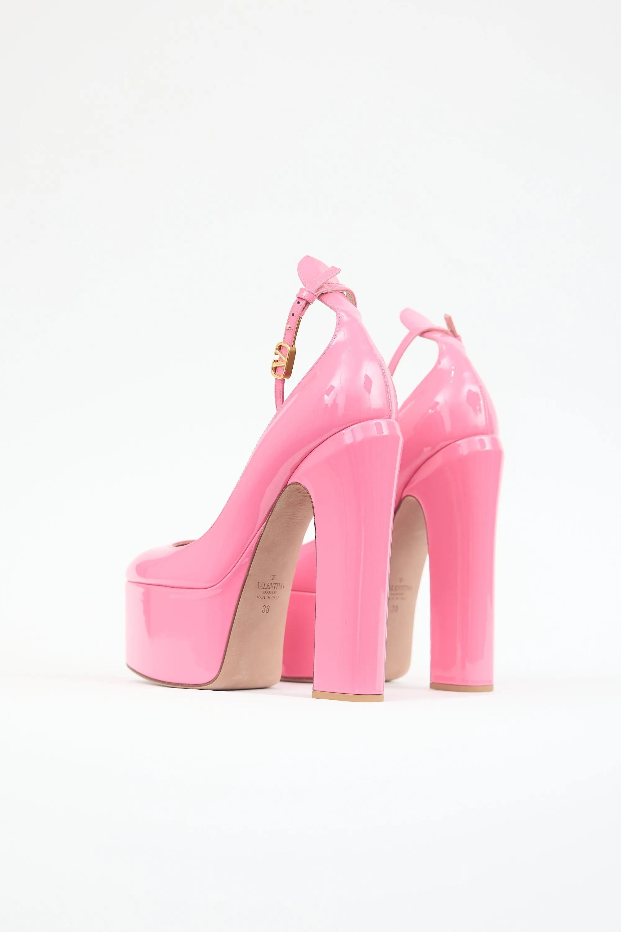 Patent Tan-Go Platform Pump sold by VSP Consignment product image thumbnail 4