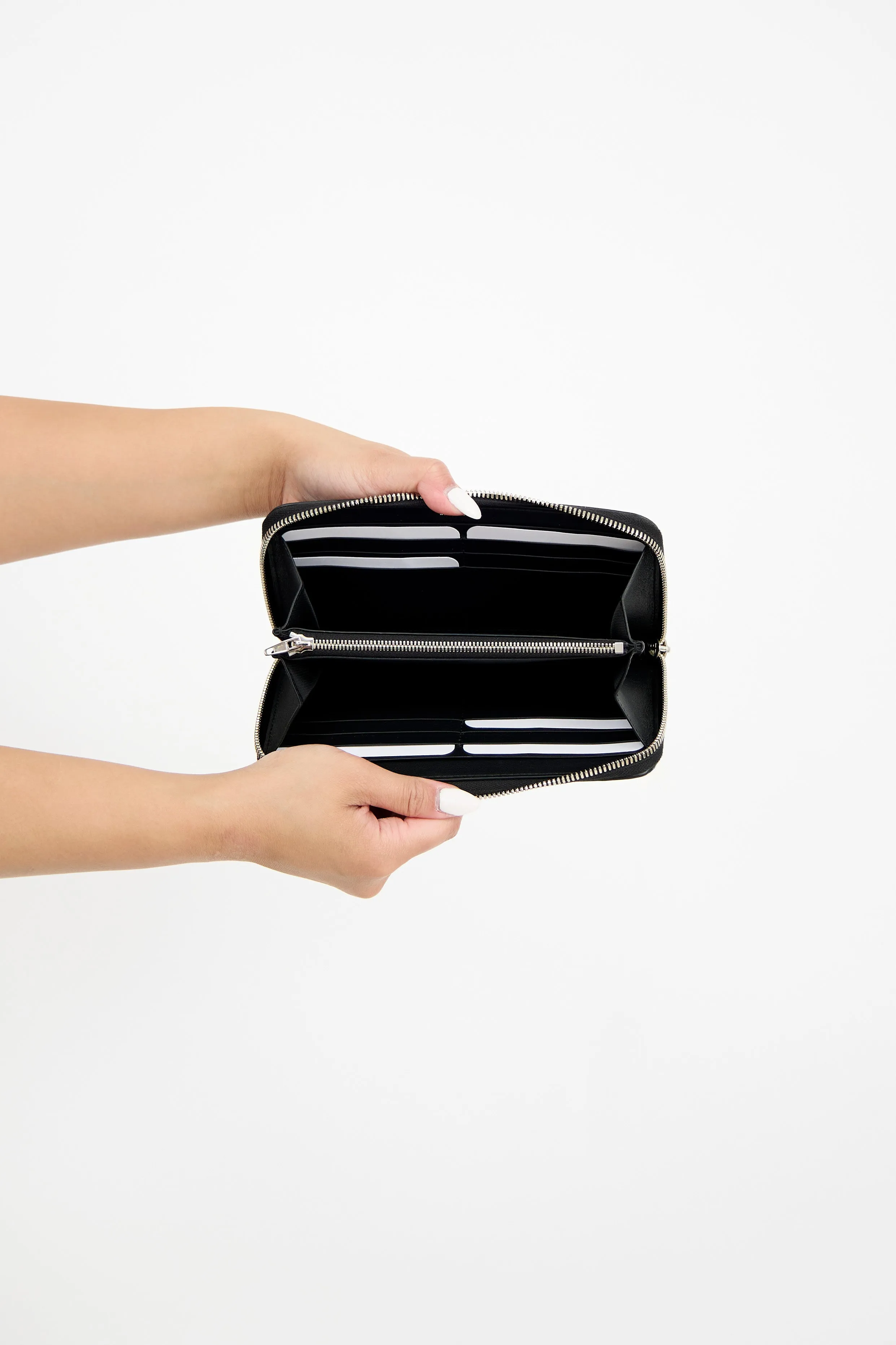 Leather Papier Zip Around Wallet sold by VSP Consignment product image thumbnail 2