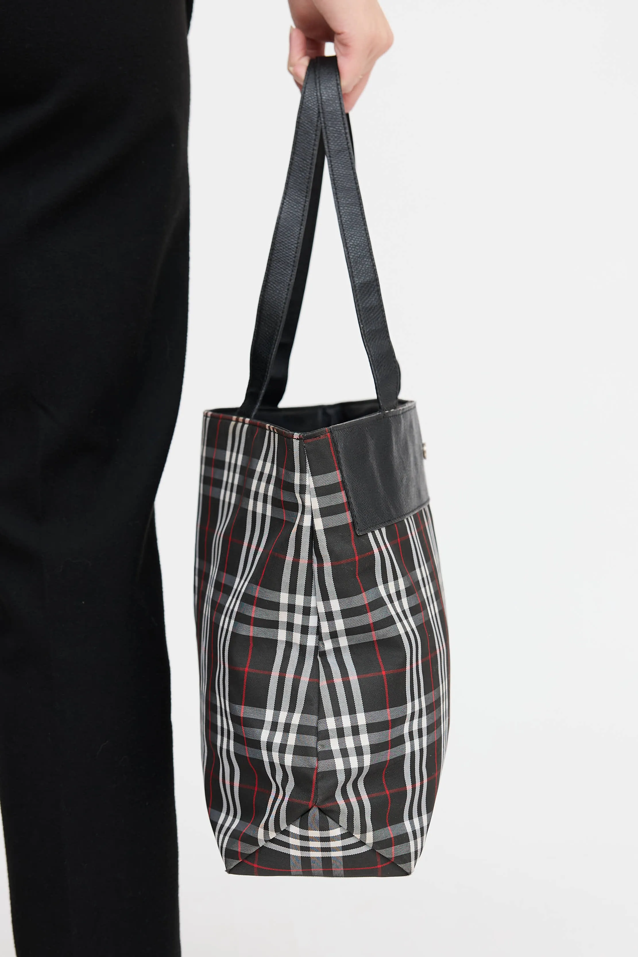Nova Check Tote Bag sold by VSP Consignment product image thumbnail 4
