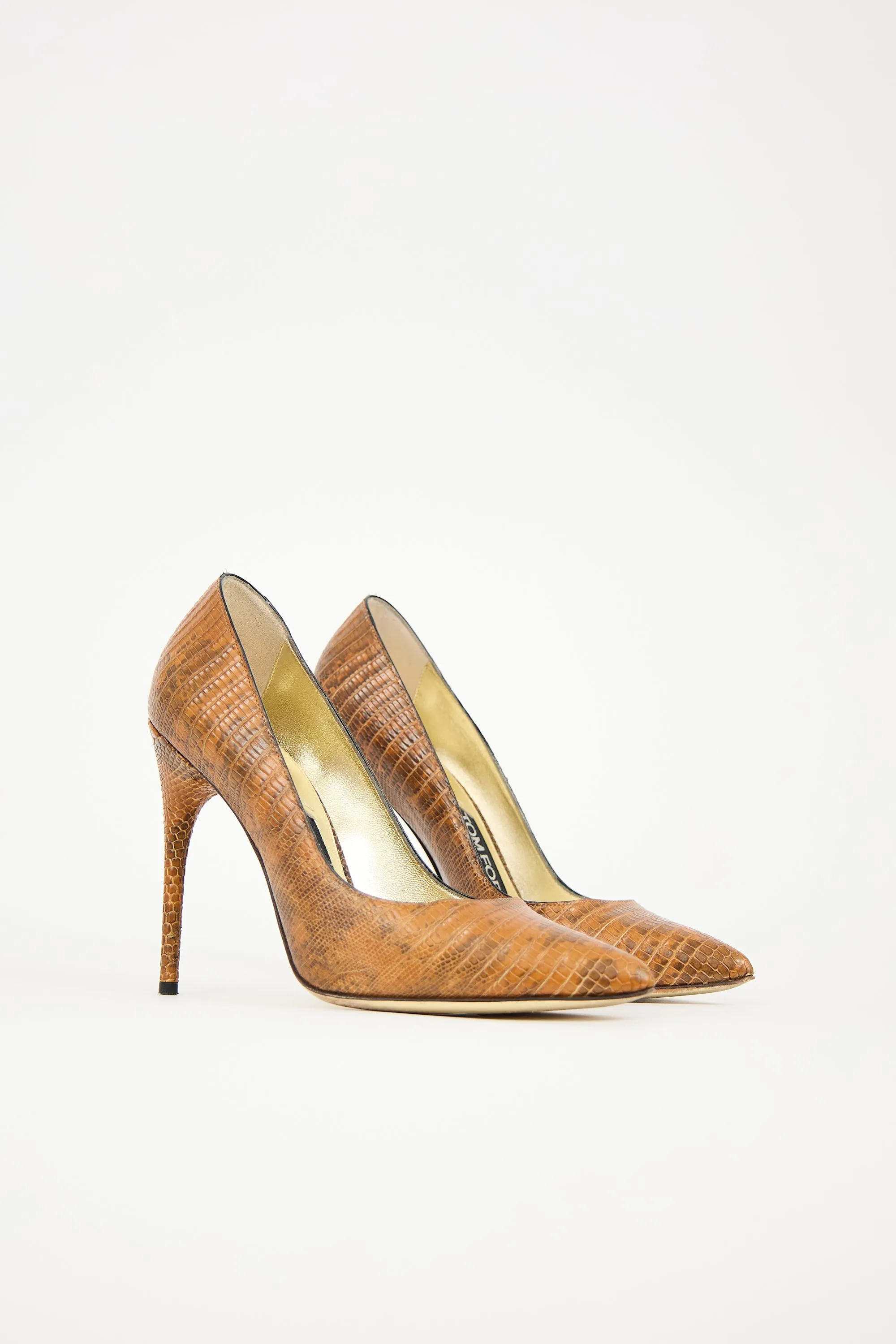 Embossed Leather Pump sold by VSP Consignment product image thumbnail 2
