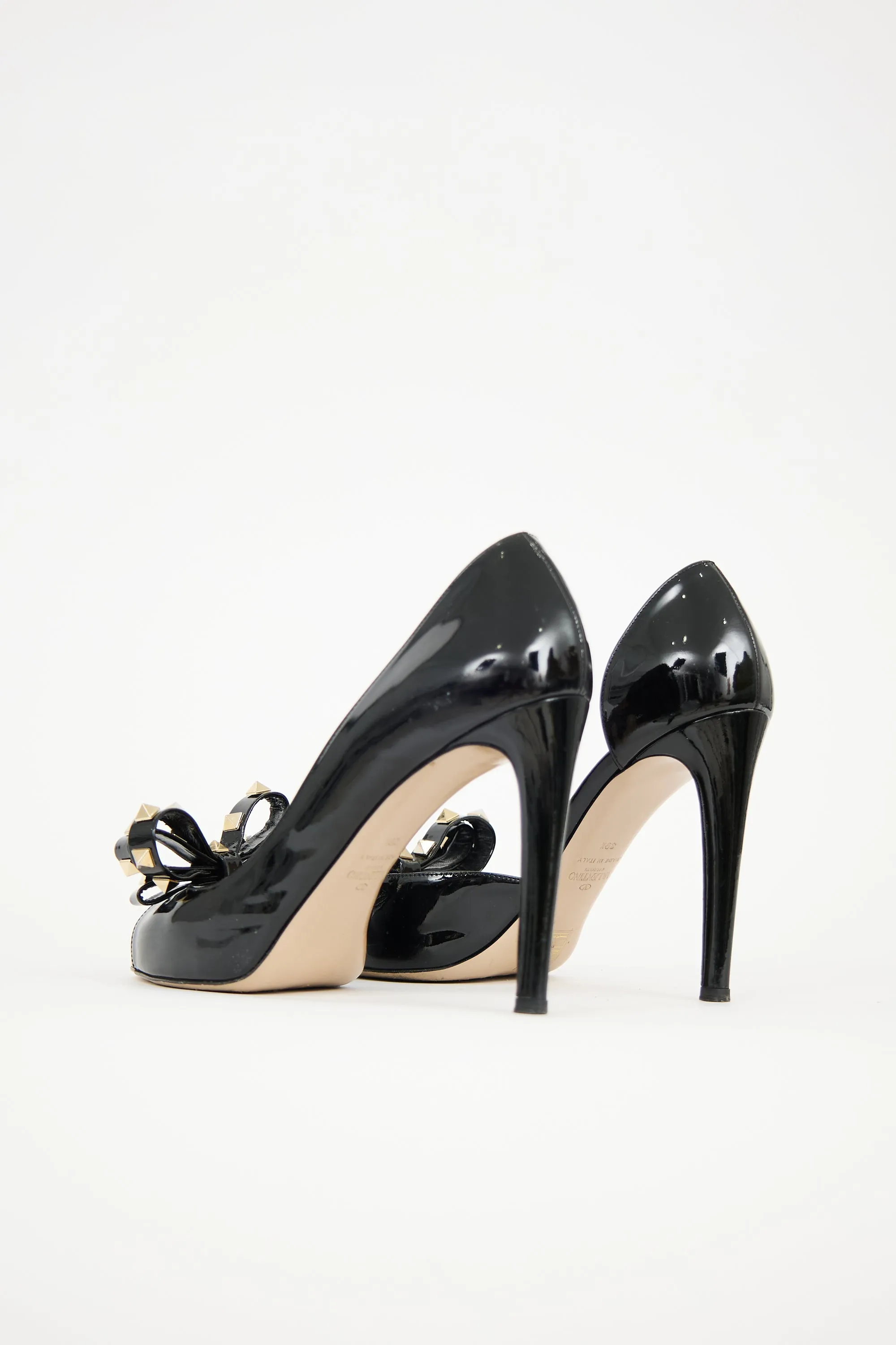 Patent Rockstud Bow Pump sold by VSP Consignment product image thumbnail 4