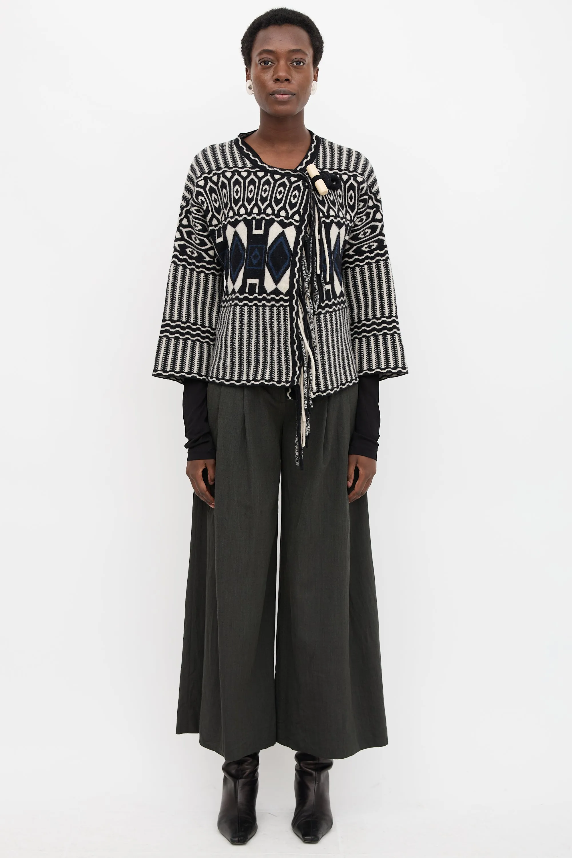 Patterned Blanket Jacket sold by VSP Consignment product image thumbnail 2