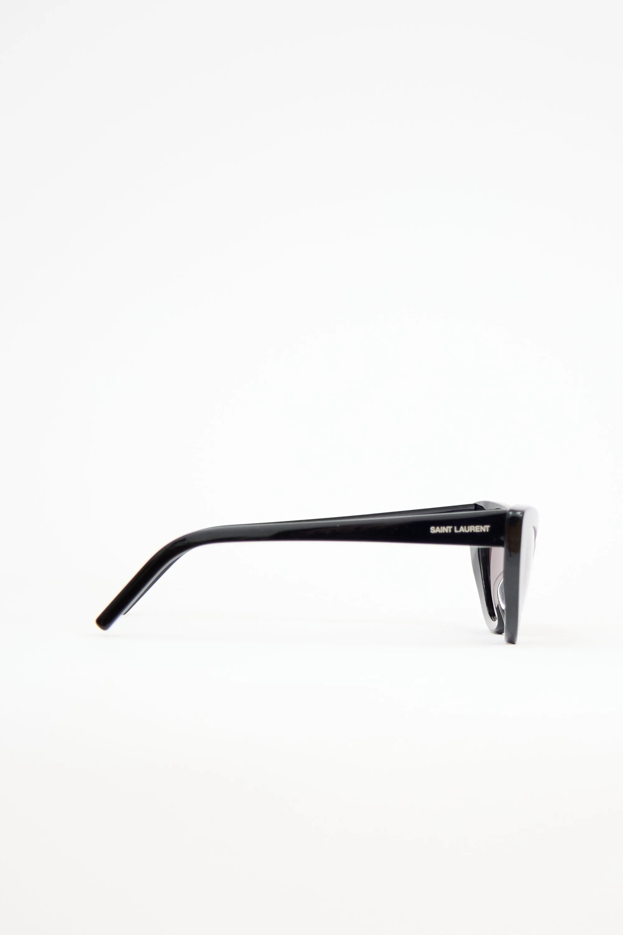 SL213 Lily Tapered Sunglasses sold by VSP Consignment product image thumbnail 3