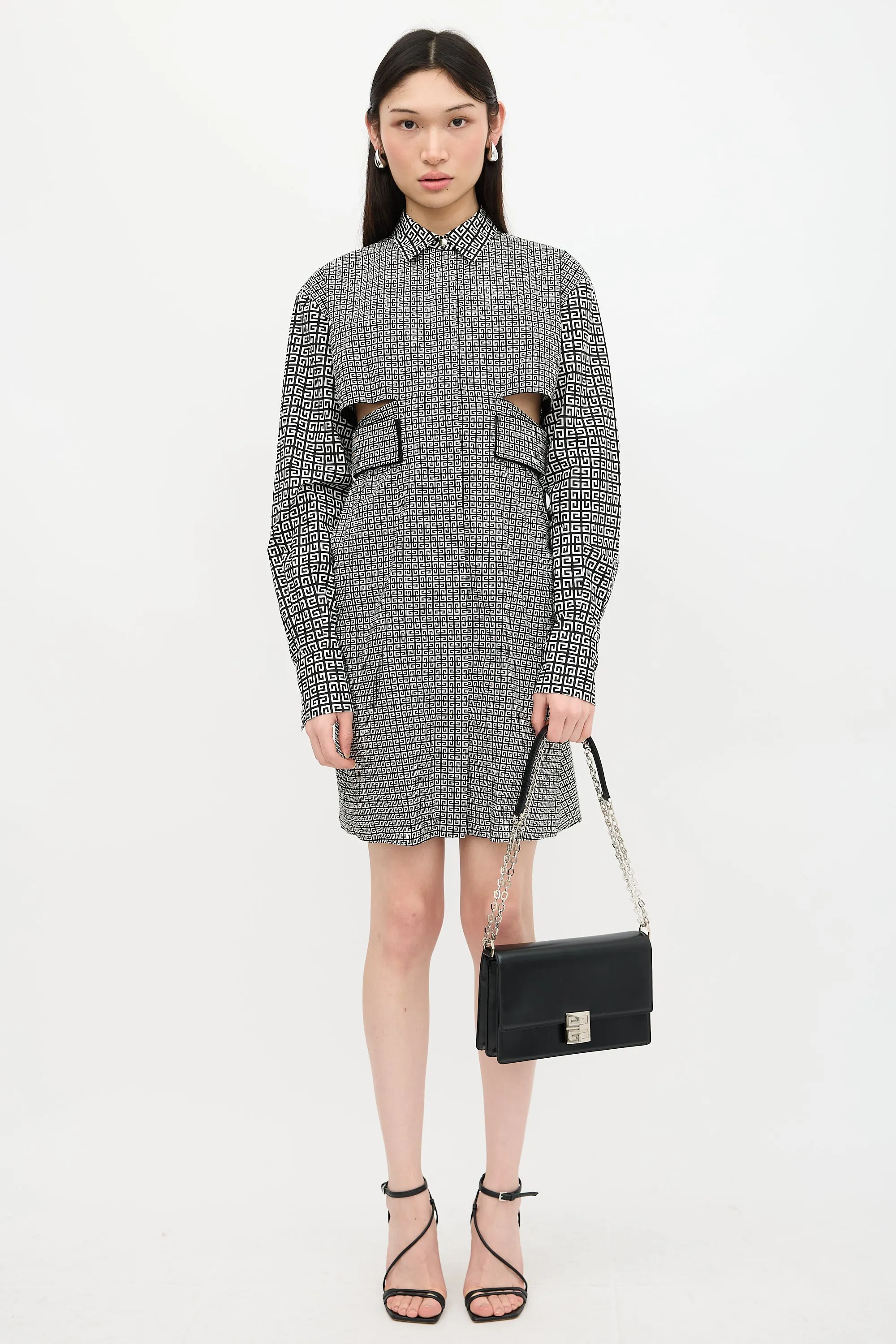 Leather Small 4G Shoulder Bag sold by VSP Consignment product image thumbnail 4