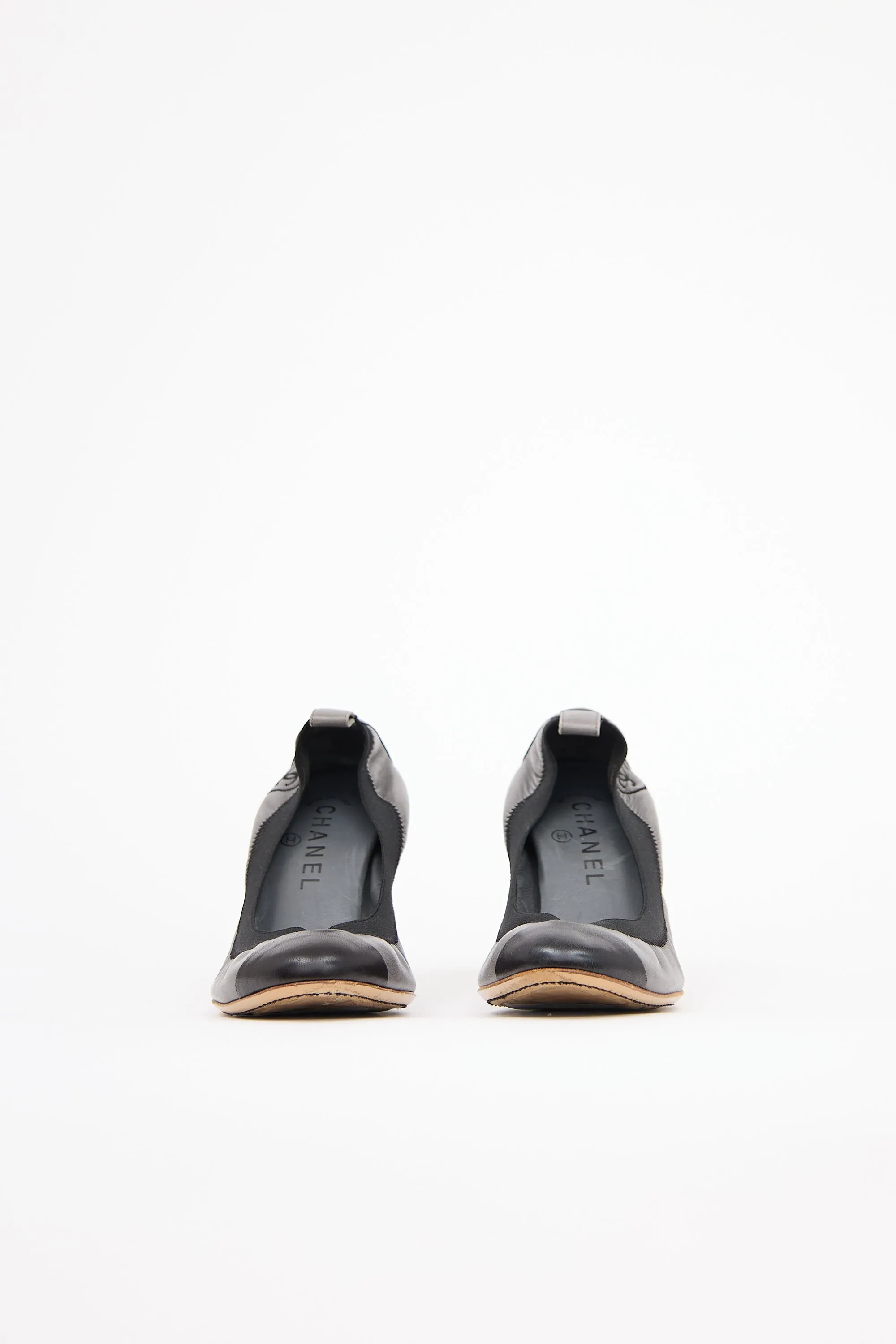 Leather CC Pump sold by VSP Consignment product image thumbnail 3