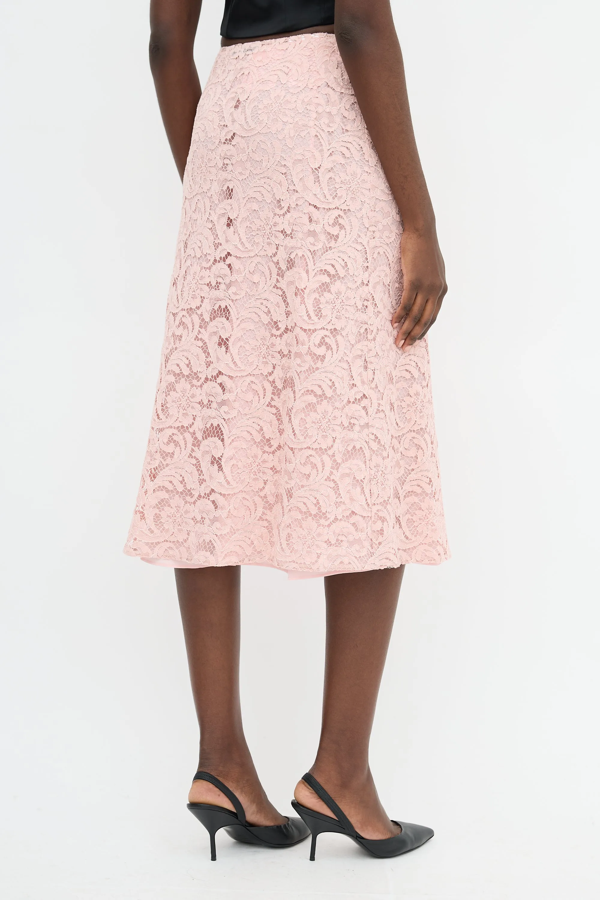 Lace Pencil Skirt sold by VSP Consignment product image thumbnail 4