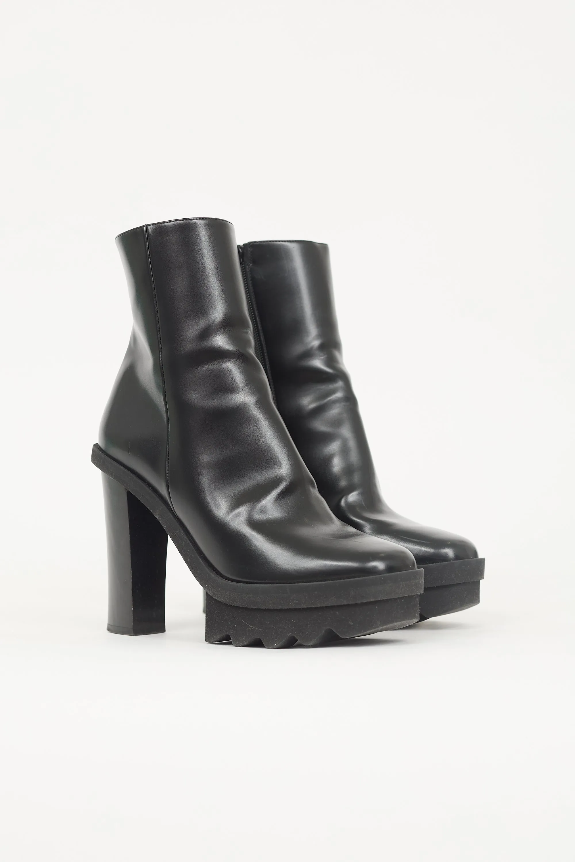 Faux Leather Ankle Boot sold by VSP Consignment product image thumbnail 2