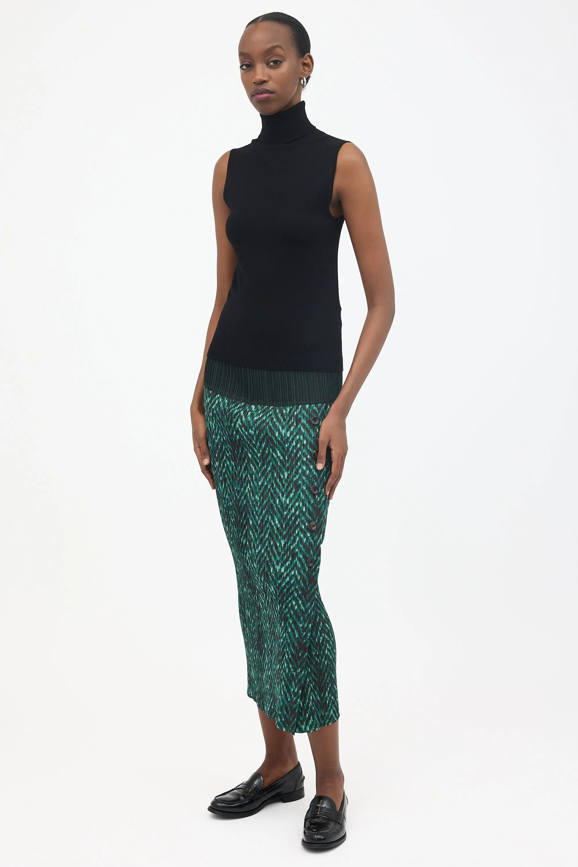 Pleated Side Button Skirt sold by VSP Consignment product image thumbnail 2