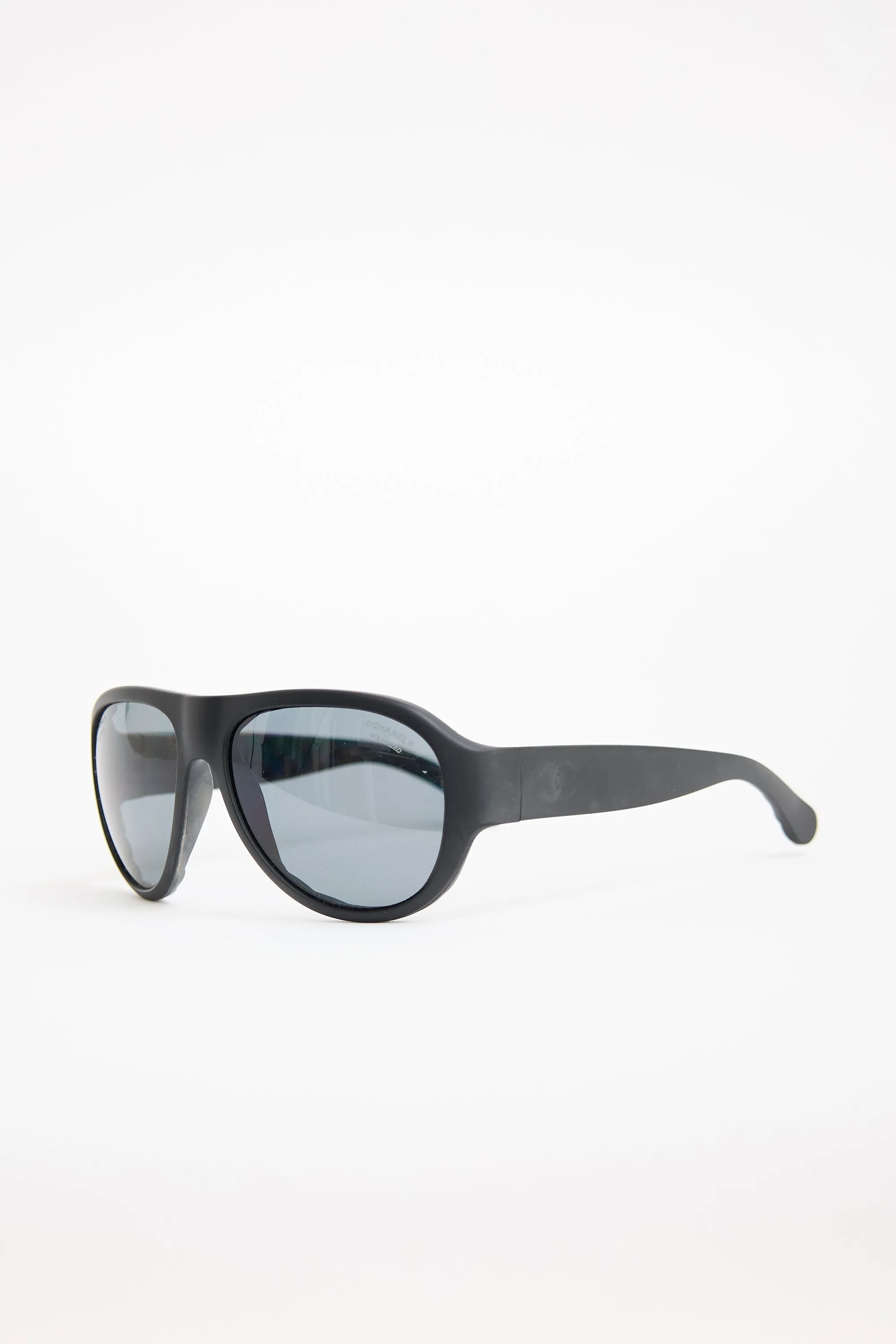 6050 Aviator Polarized Sunglasses sold by VSP Consignment product image thumbnail 3