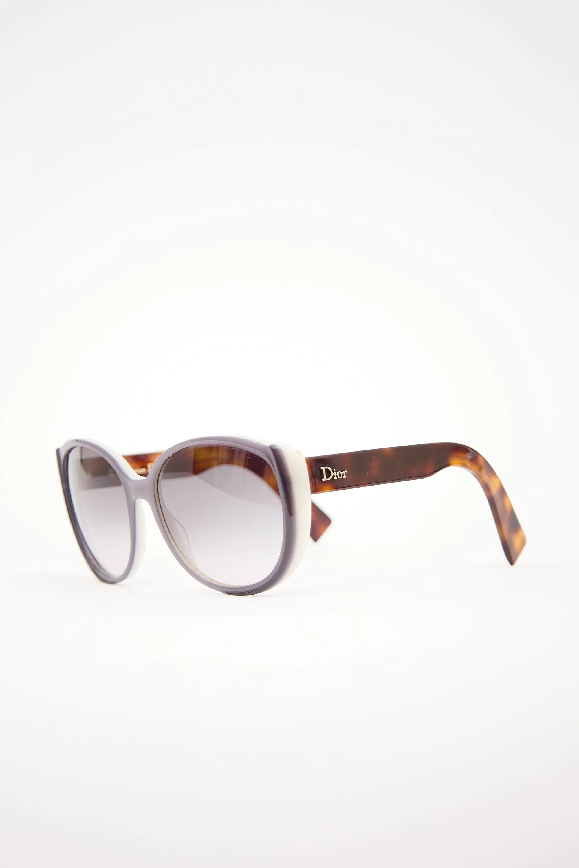 Summerset1 Sunglasses sold by VSP Consignment product image thumbnail 2