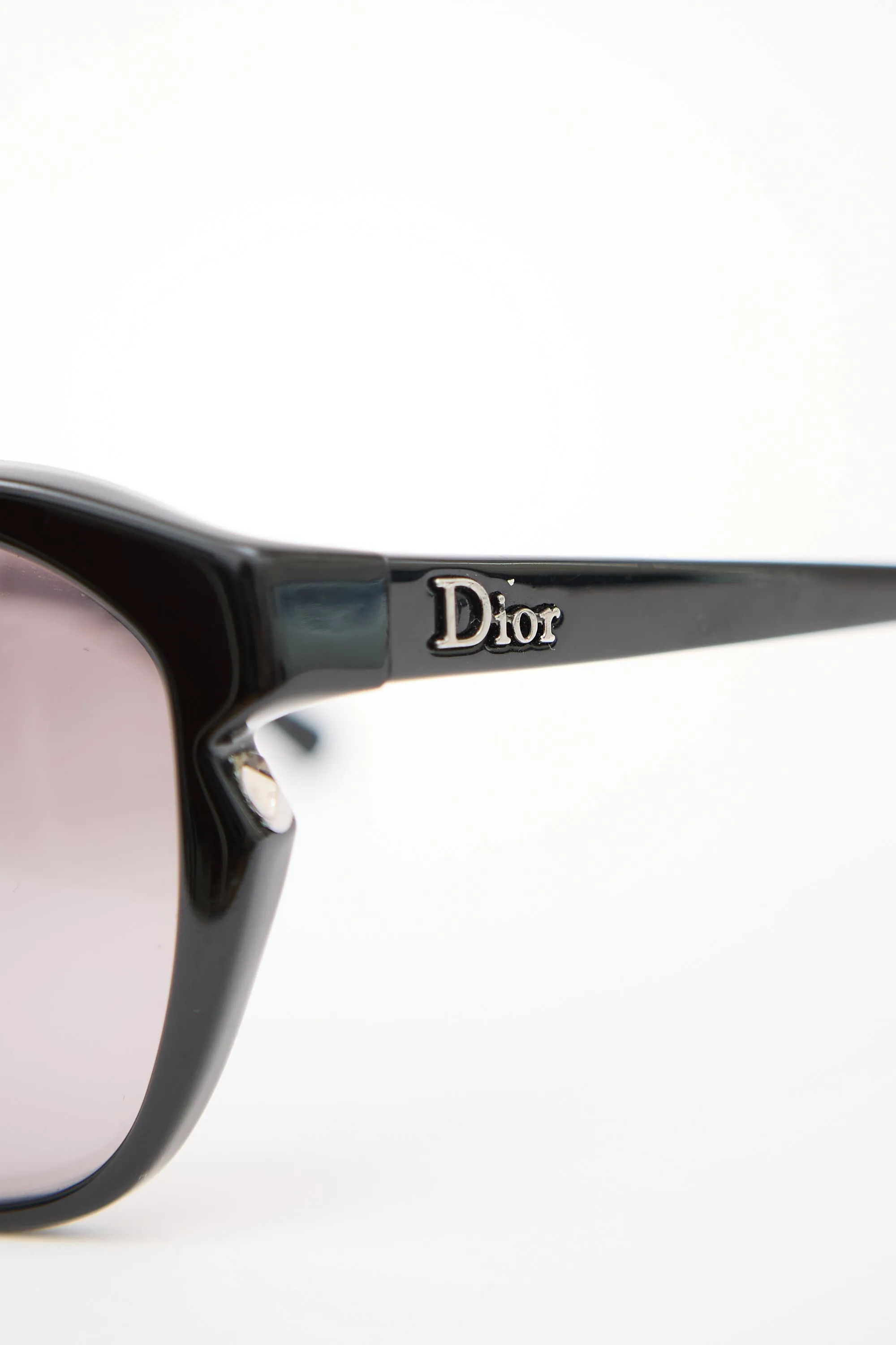 D28EU SimplyDior sunglasses sold by VSP Consignment product image thumbnail 3