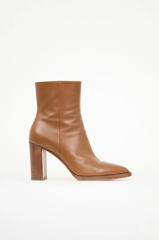 Leather River 85 Boot sold by VSP Consignment