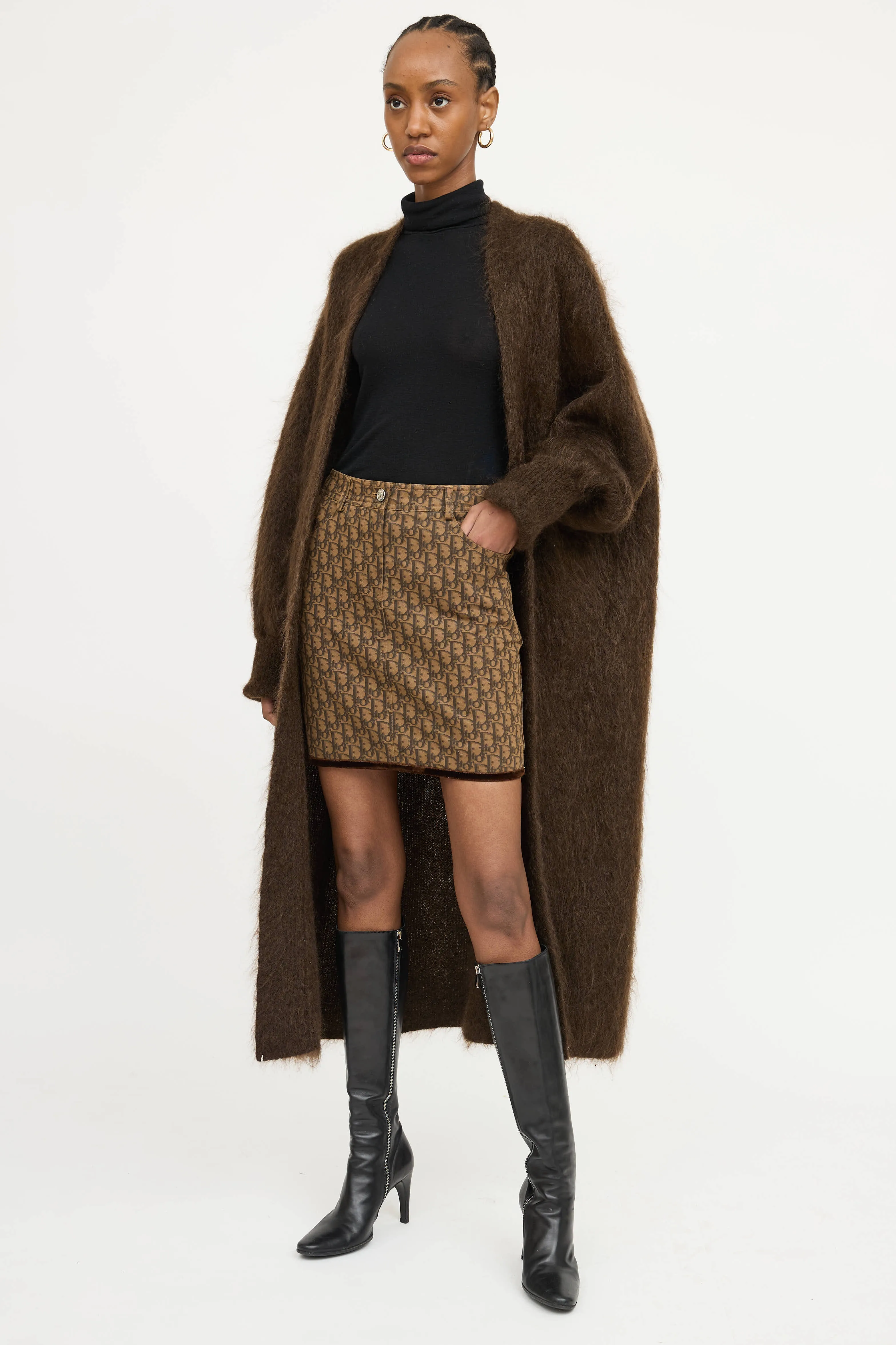 Logo Mini Skirt sold by VSP Consignment product image thumbnail 5