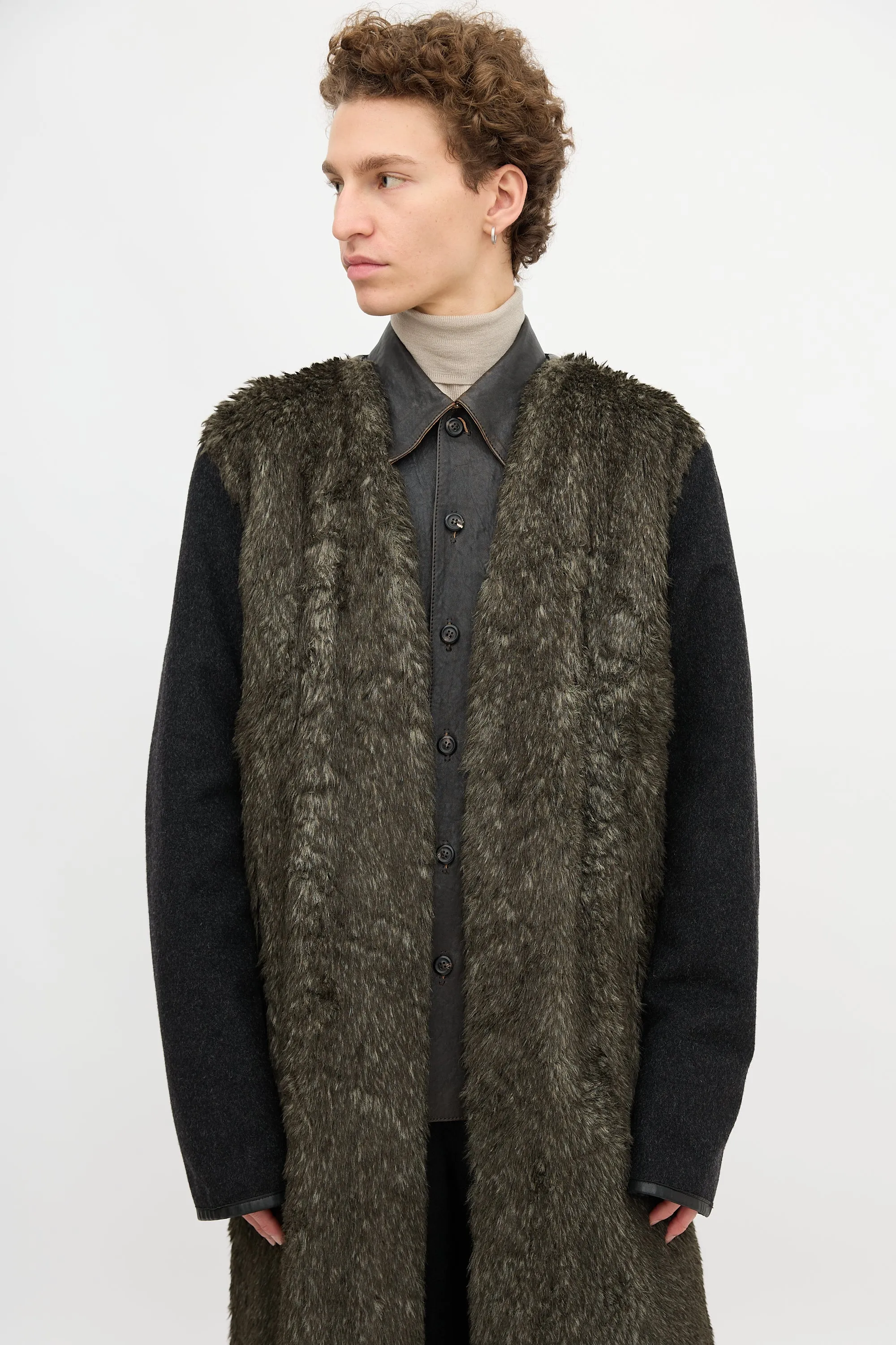 2009 Wool & Faux Fur Coat sold by VSP Consignment product image thumbnail 2