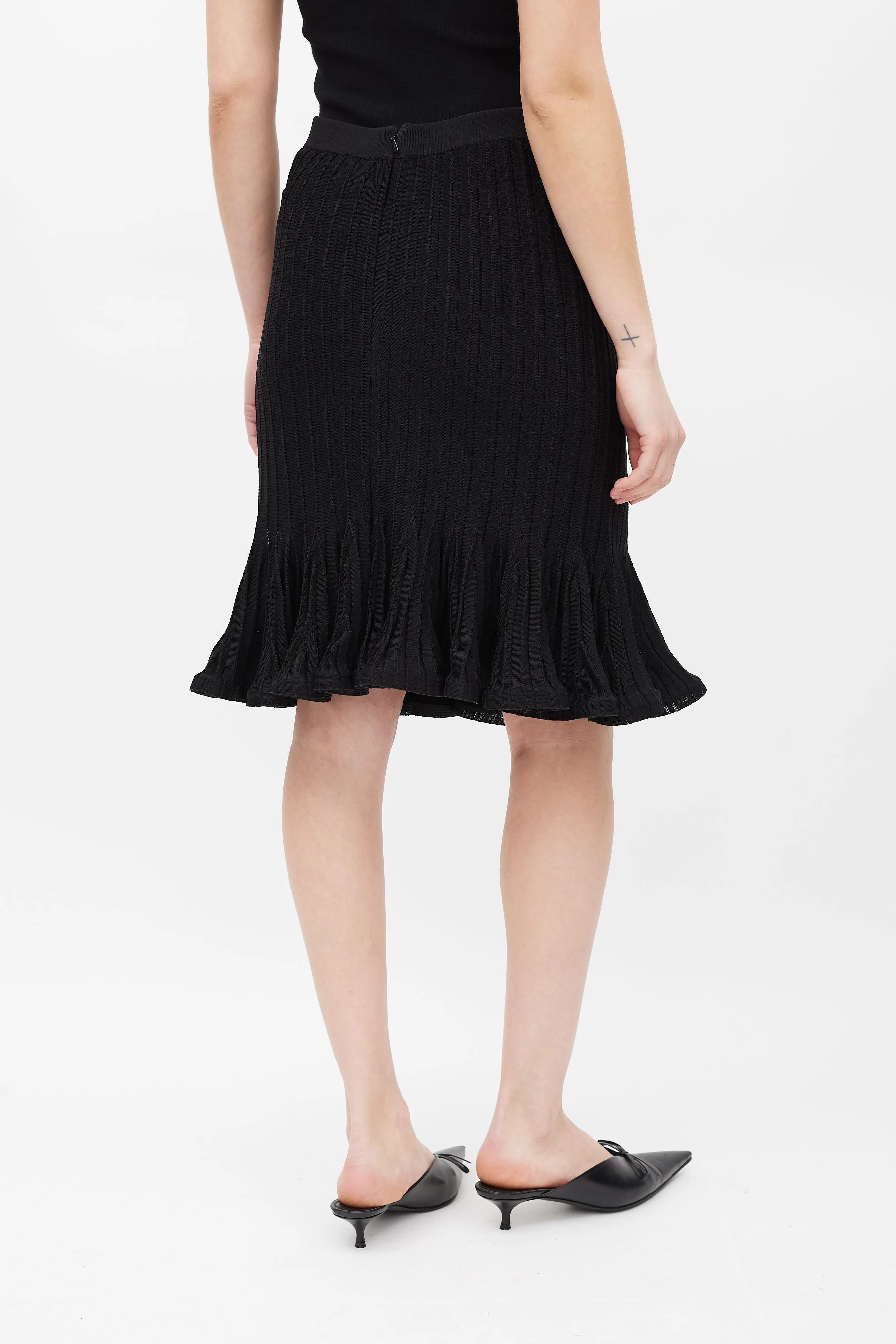 Knit Ruffled Skirt sold by VSP Consignment product image thumbnail 5