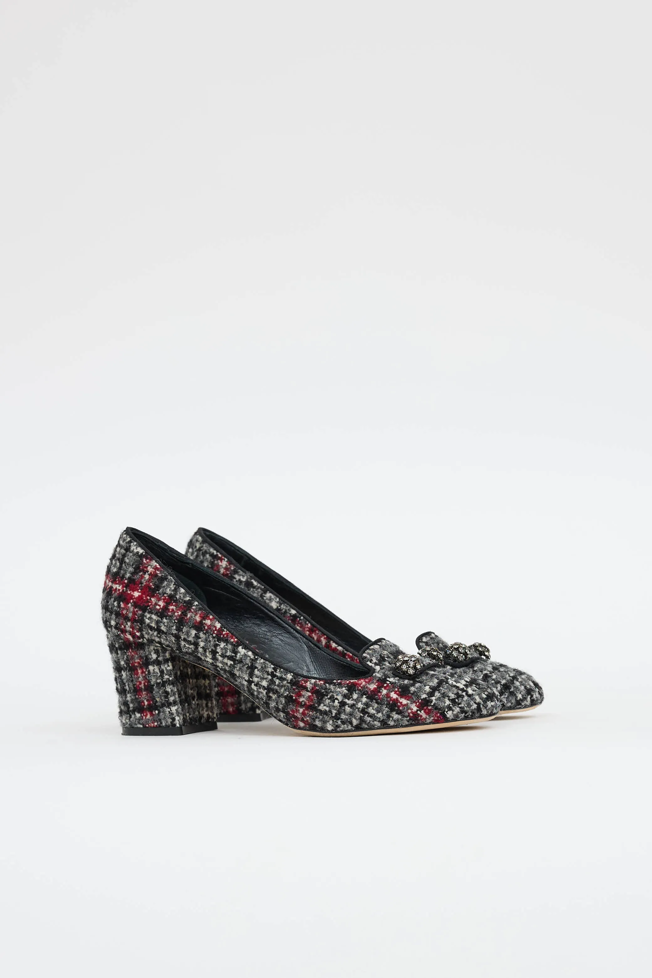 Tweed Pump sold by VSP Consignment product image thumbnail 2