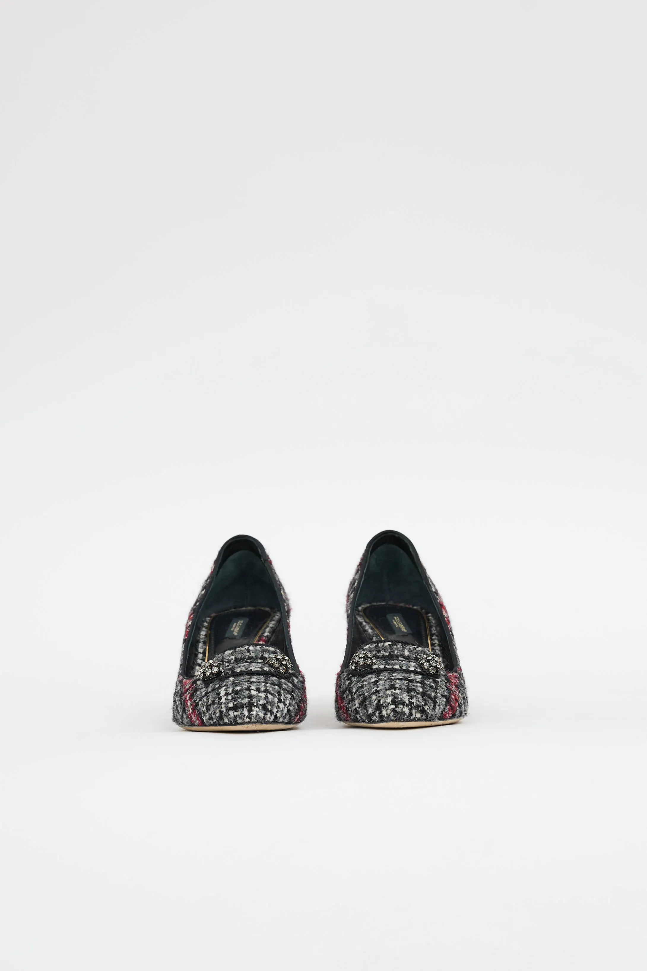 Tweed Pump sold by VSP Consignment product image thumbnail 3