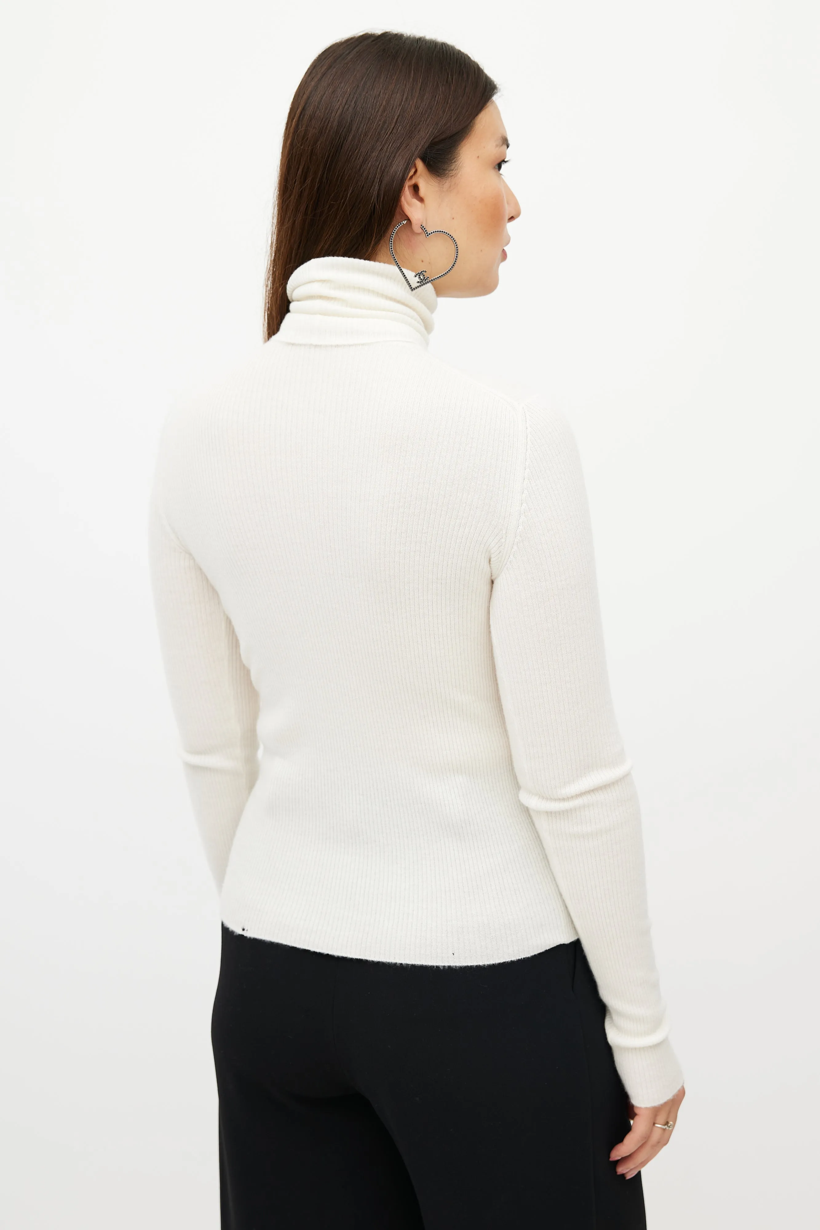 FW 2005 Cashmere Ribbed Turtleneck sold by VSP Consignment product image thumbnail 5