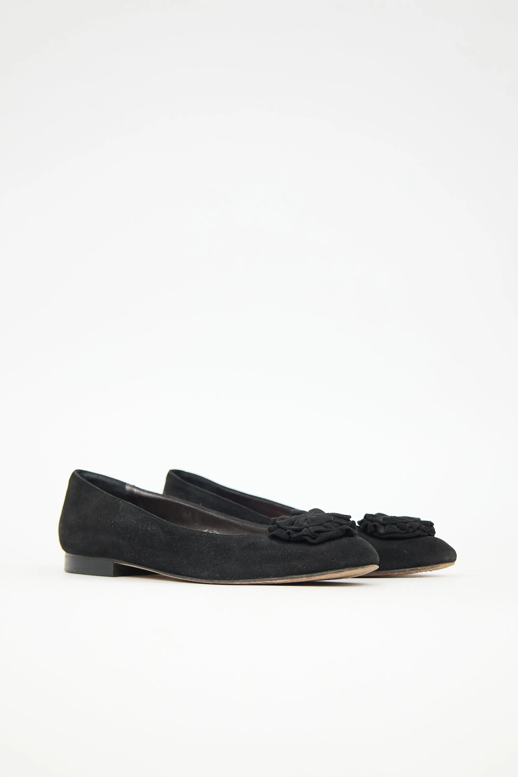 Suede Rosette Flat sold by VSP Consignment product image thumbnail 3
