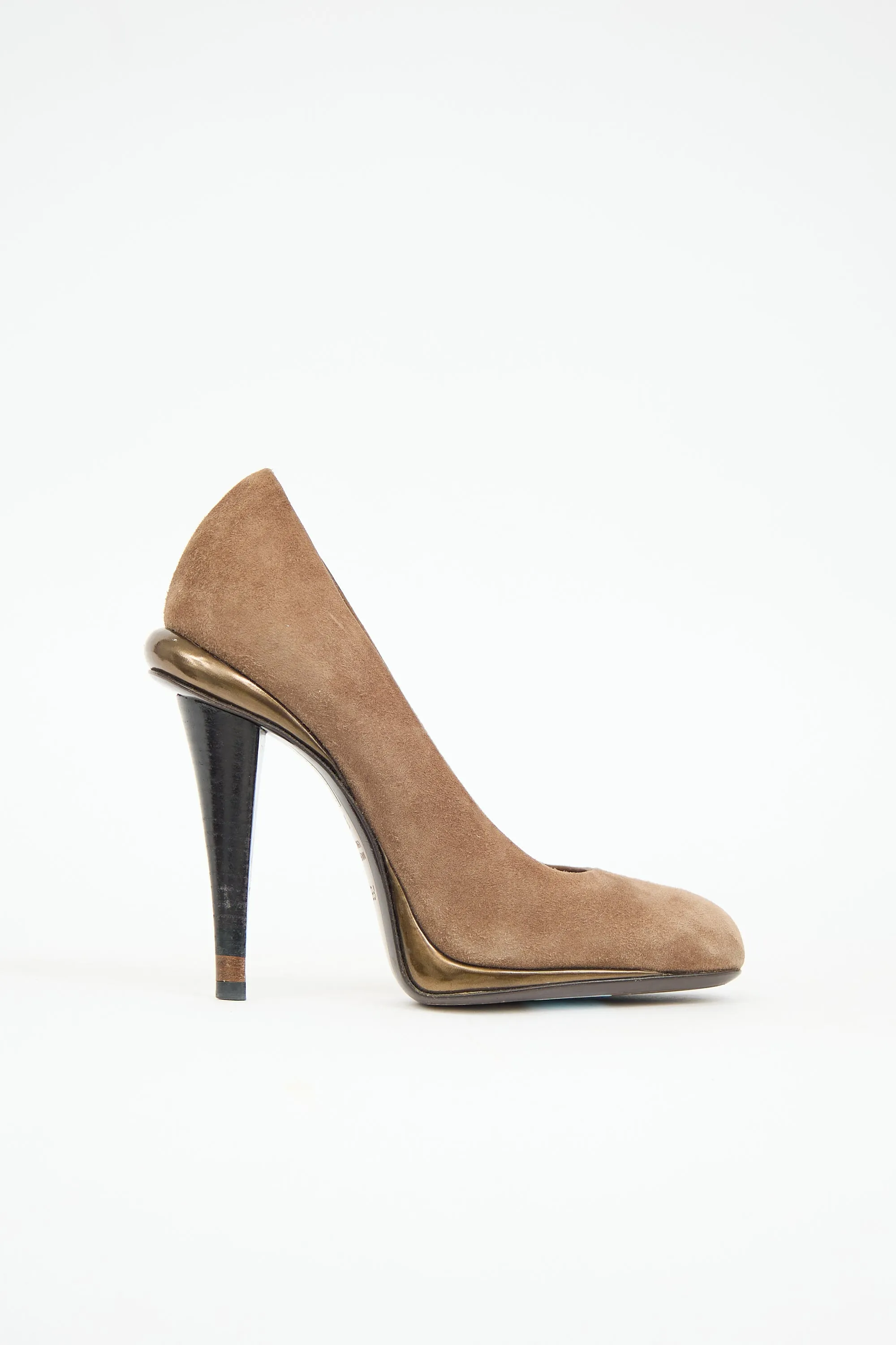 Suede Pump sold by VSP Consignment
