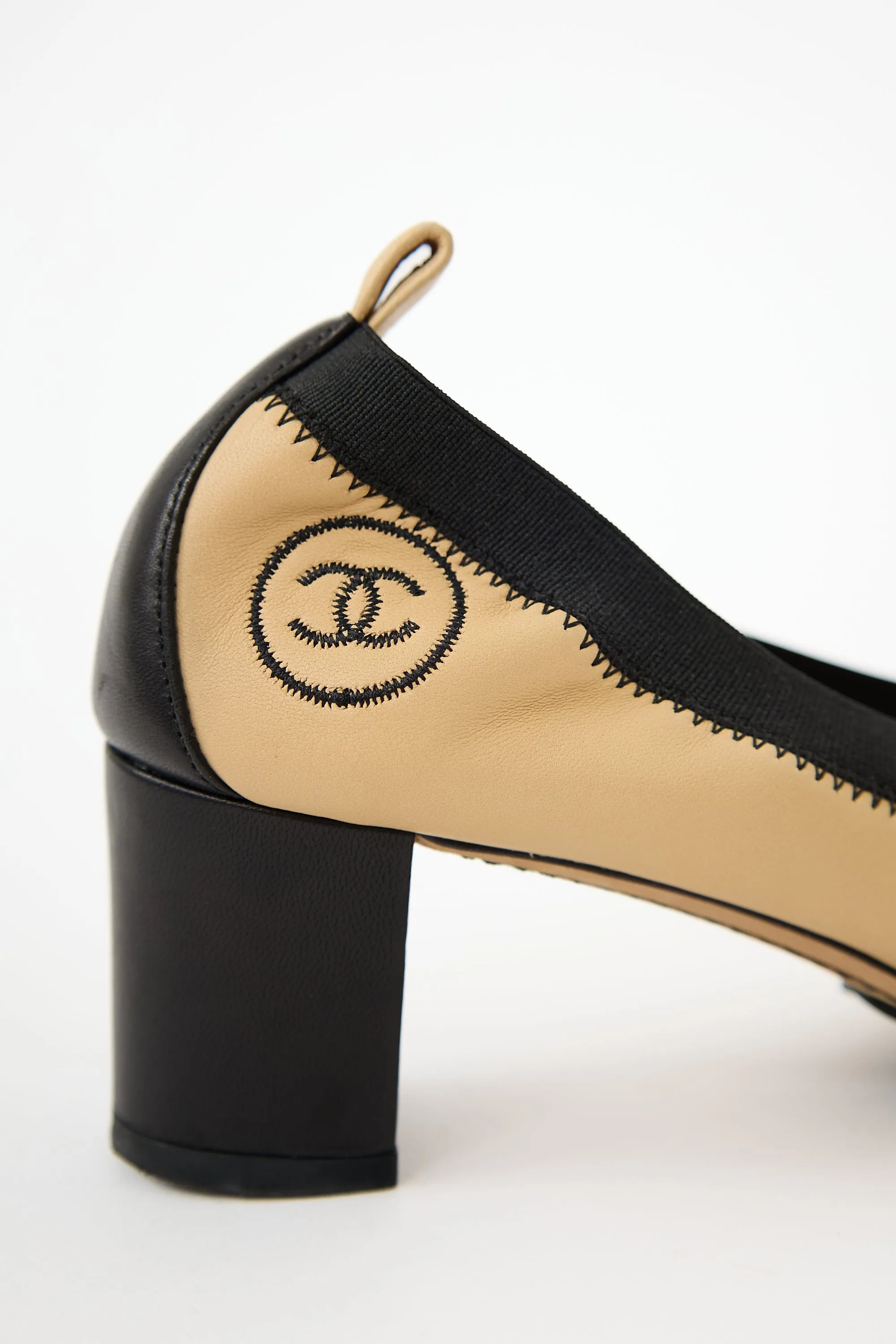Leather CC Pump sold by VSP Consignment product image thumbnail 2