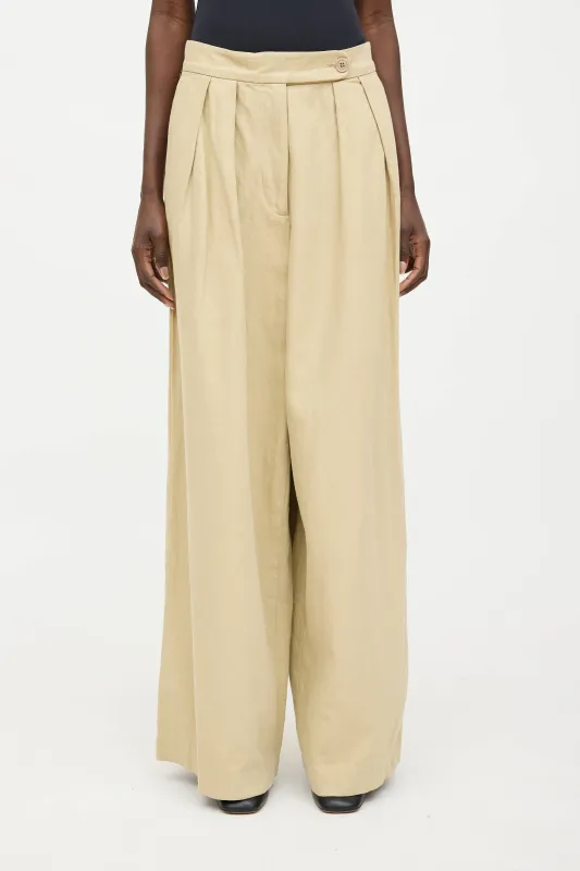 Pleated Wide Leg Trouser sold by VSP Consignment