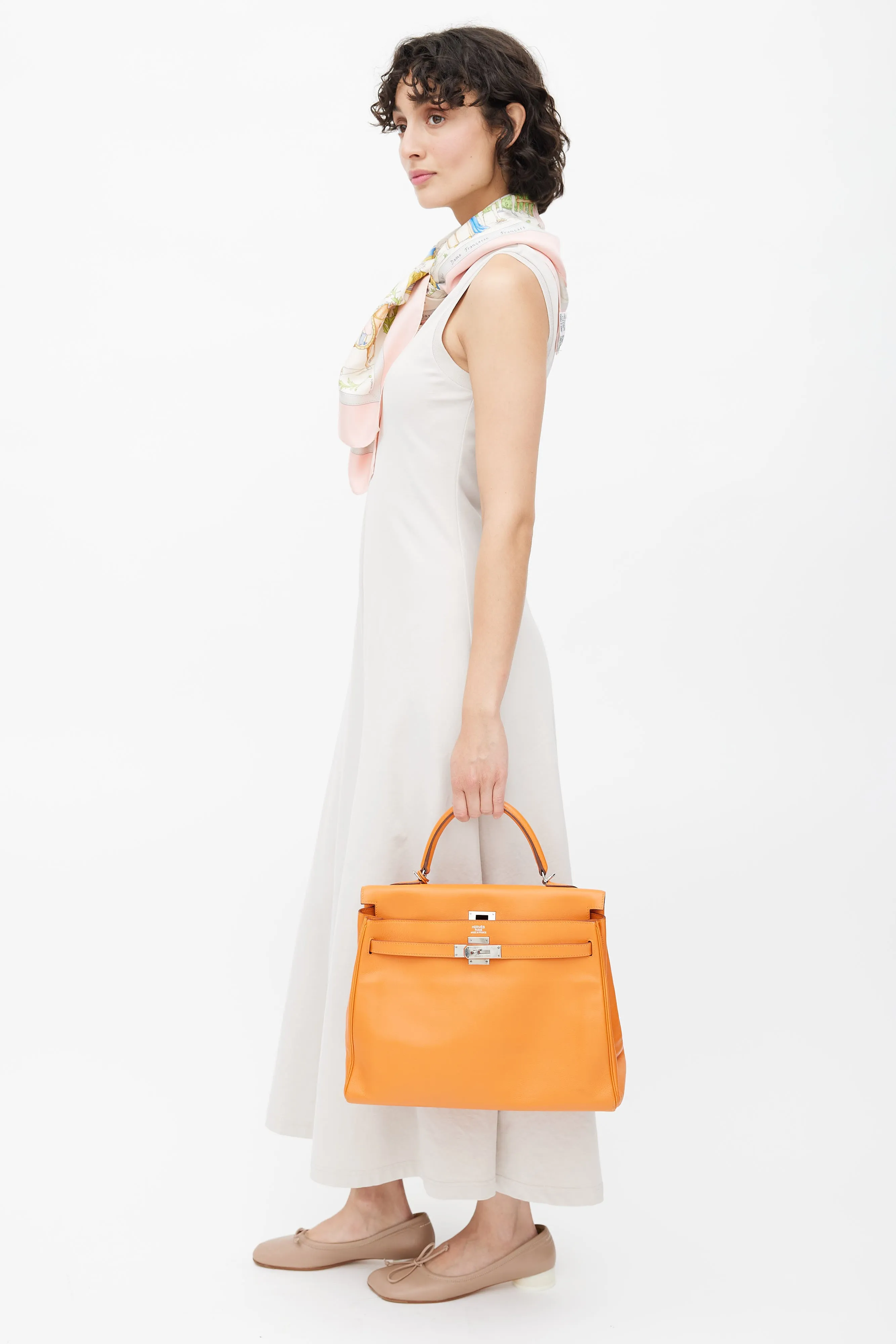 2011 Orange H Swift Kelly Retourne 35 Bag sold by VSP Consignment product image thumbnail 4