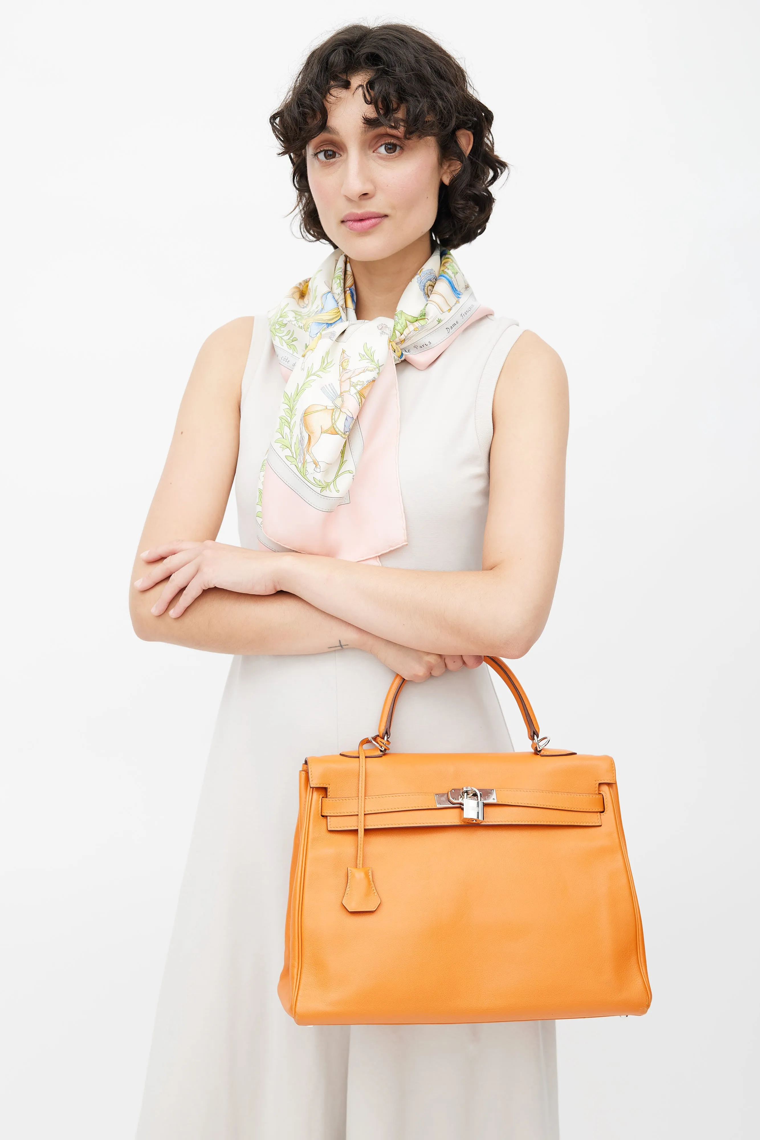 2011 Orange H Swift Kelly Retourne 35 Bag sold by VSP Consignment product image thumbnail 2