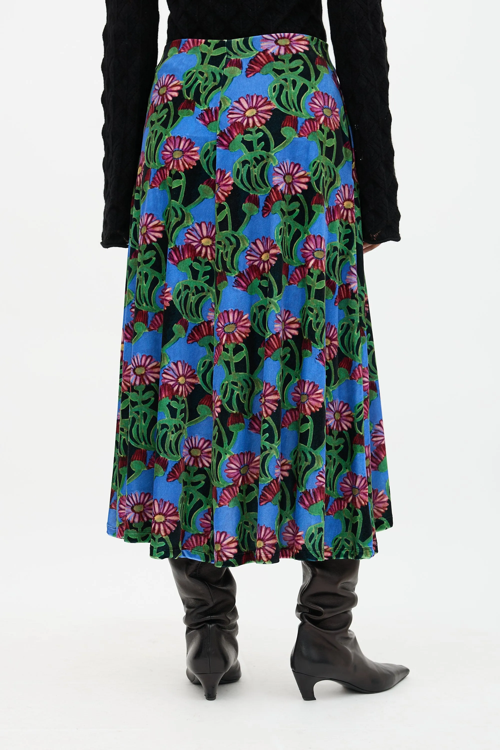 Velvet Floral Kenny Skirt sold by VSP Consignment product image thumbnail 4