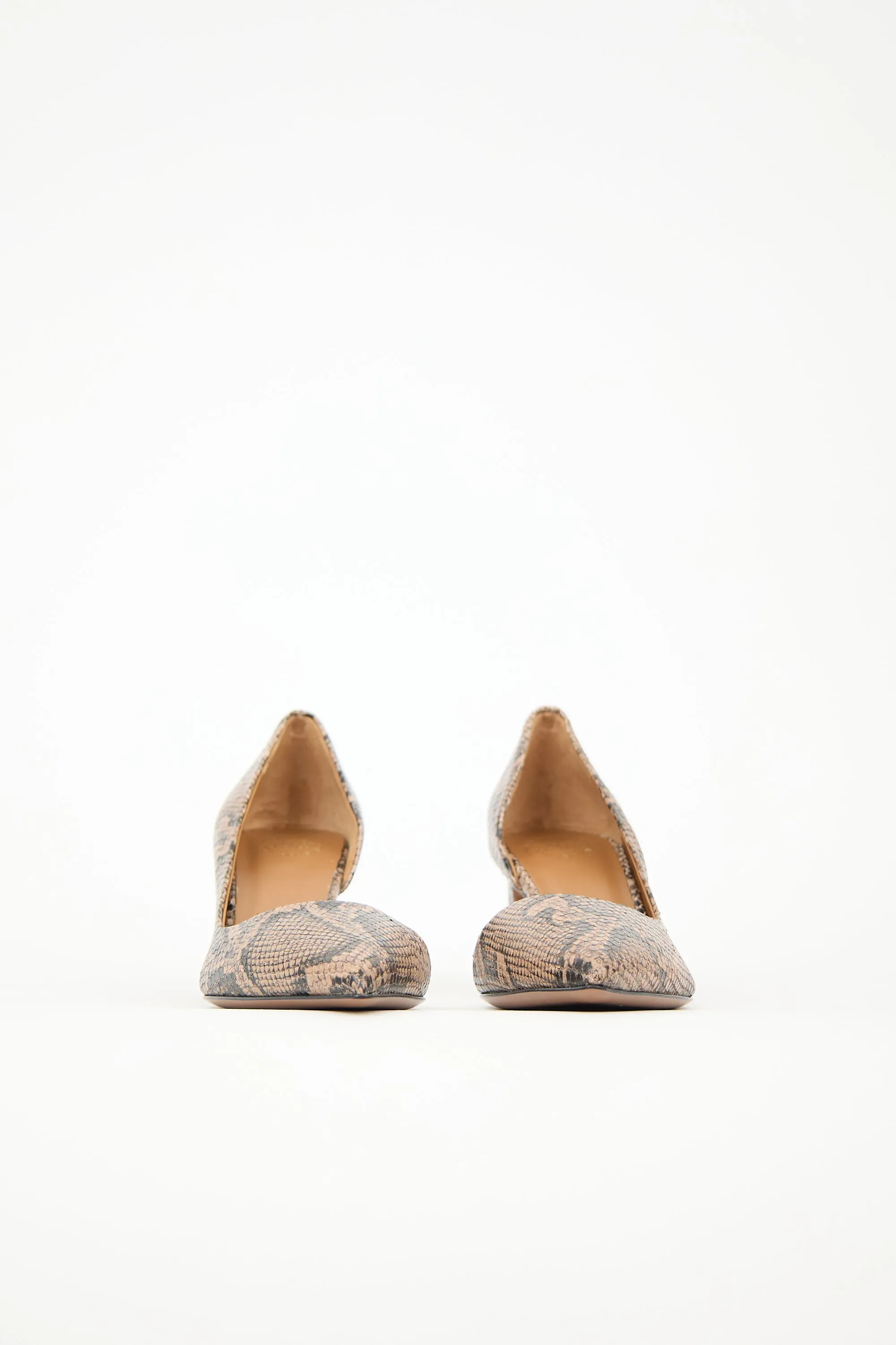 Embossed Leather Carmiano Pump sold by VSP Consignment product image thumbnail 3
