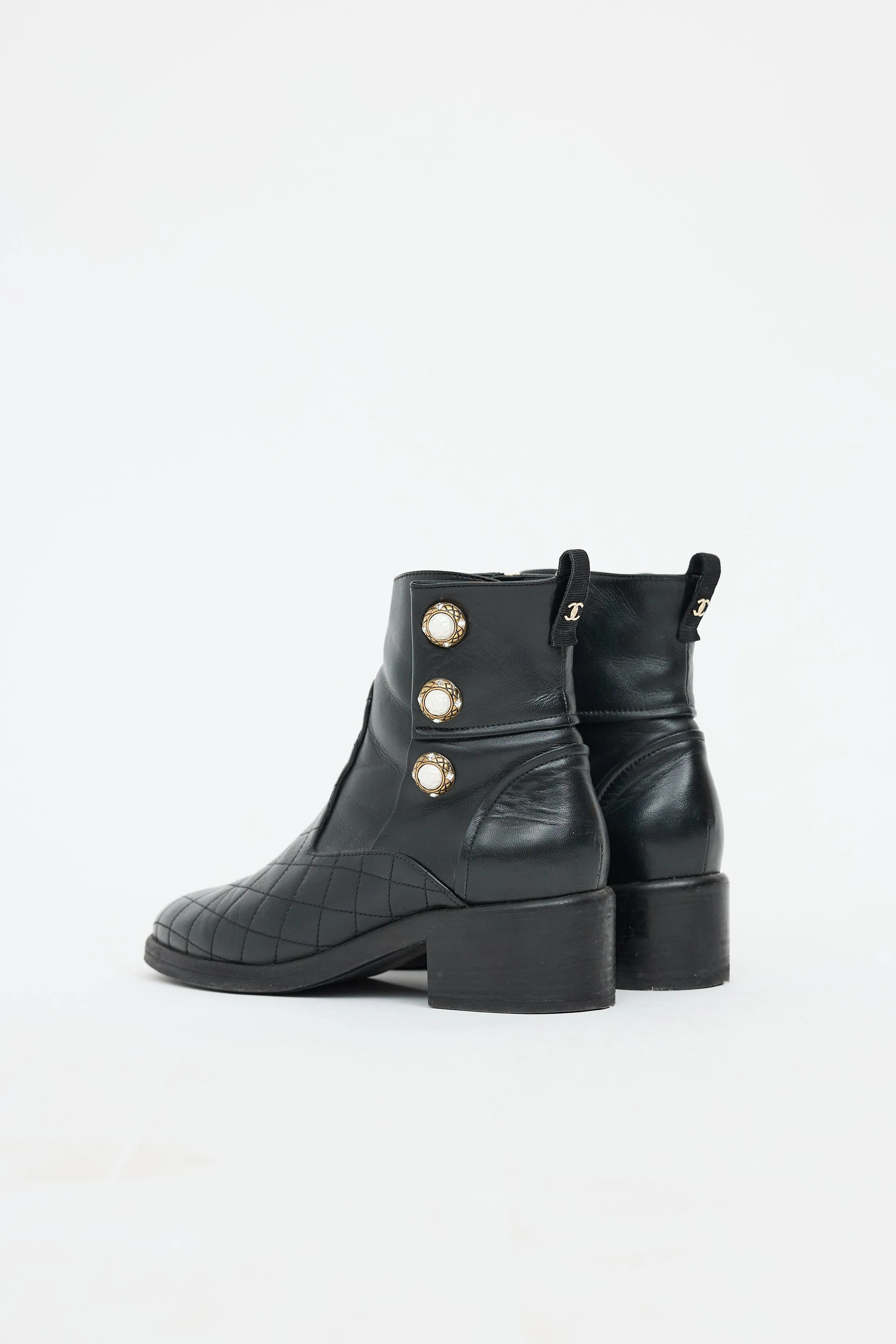 Quilted Lambskin Pearl Boot sold by VSP Consignment product image thumbnail 4