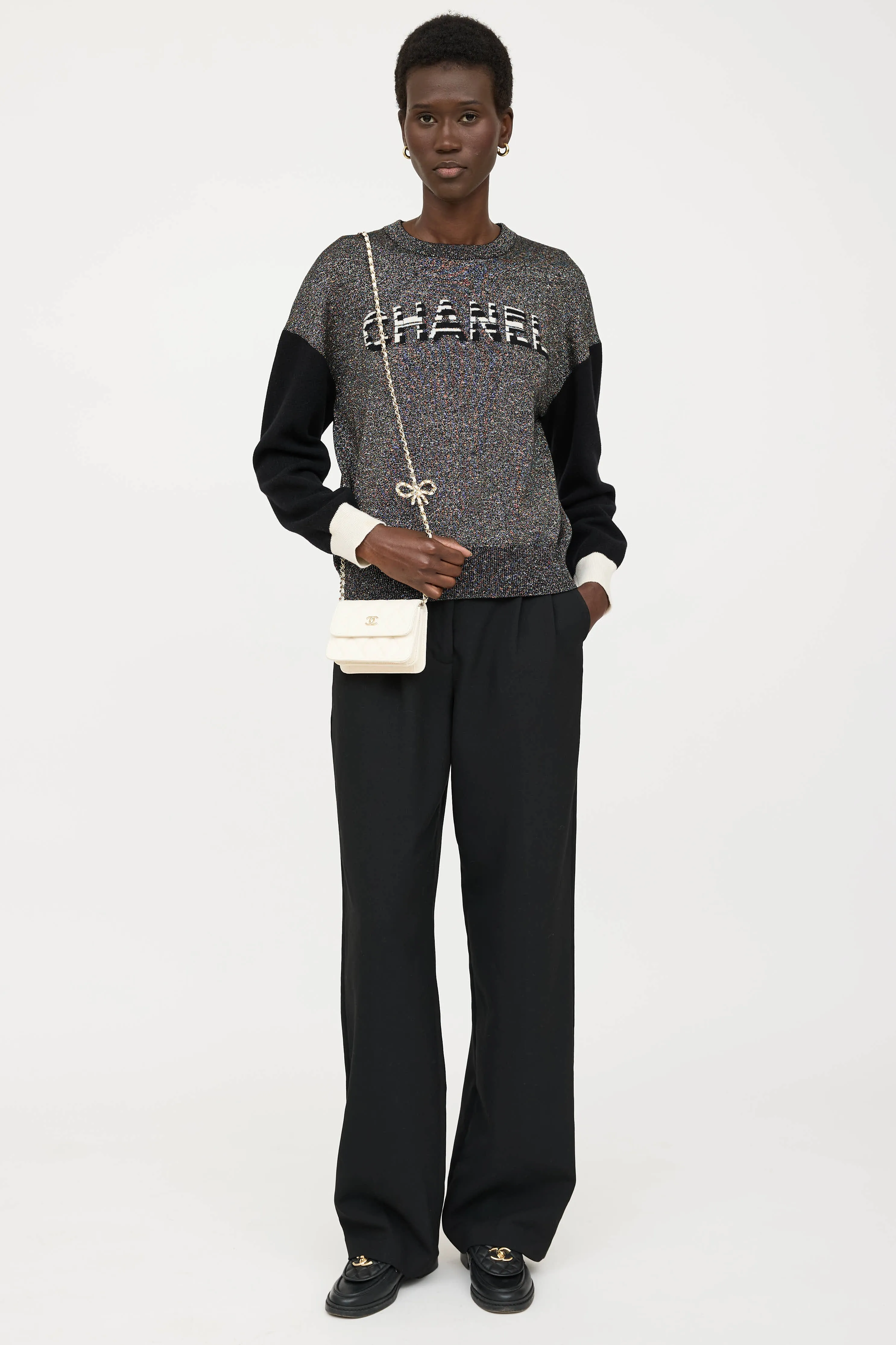 2023 Caviar Bow Mini Wallet On Chain Bag sold by VSP Consignment product image thumbnail 5