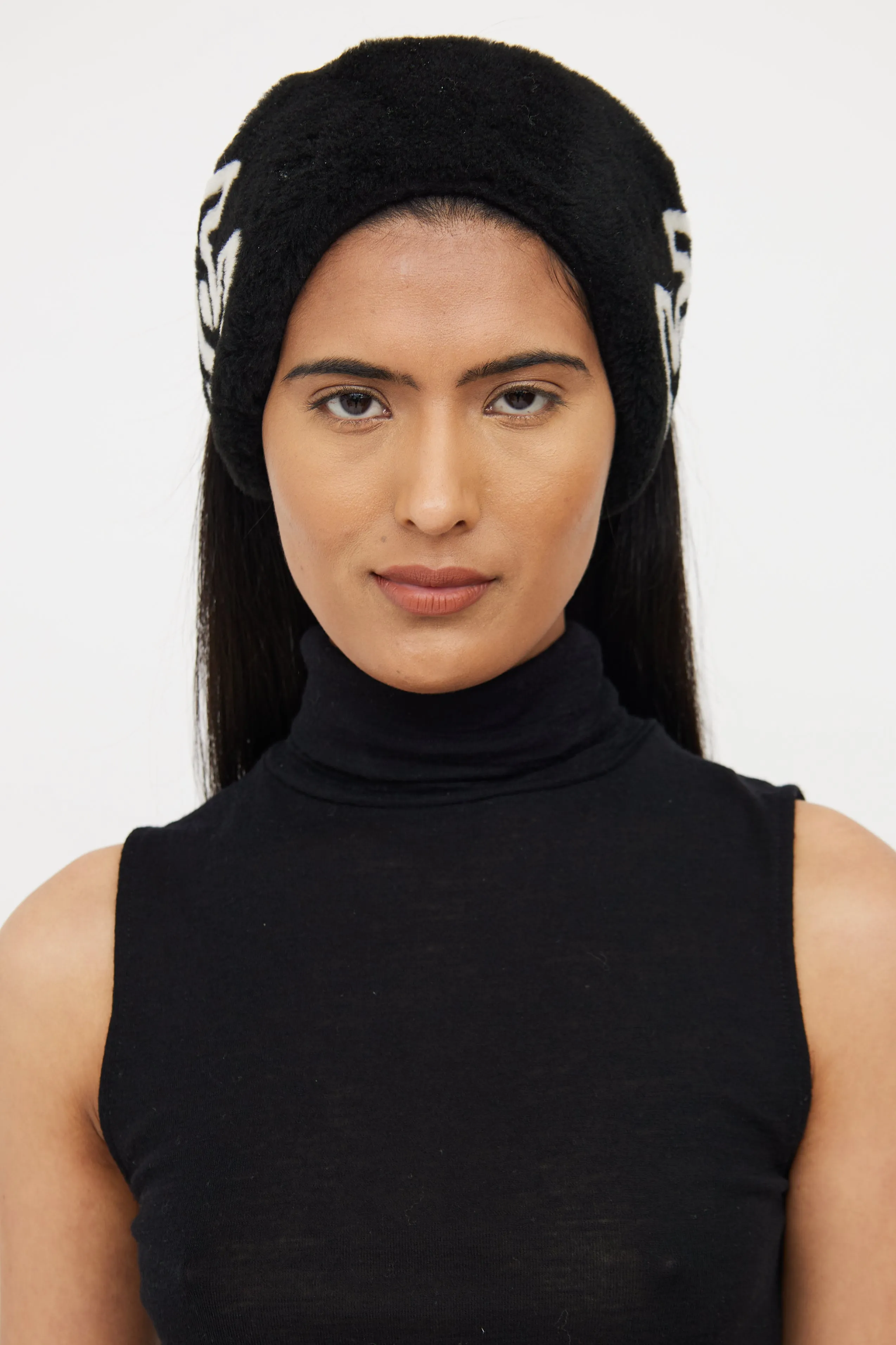 Fall 2022 Black Shearling Headband sold by VSP Consignment product image thumbnail 5