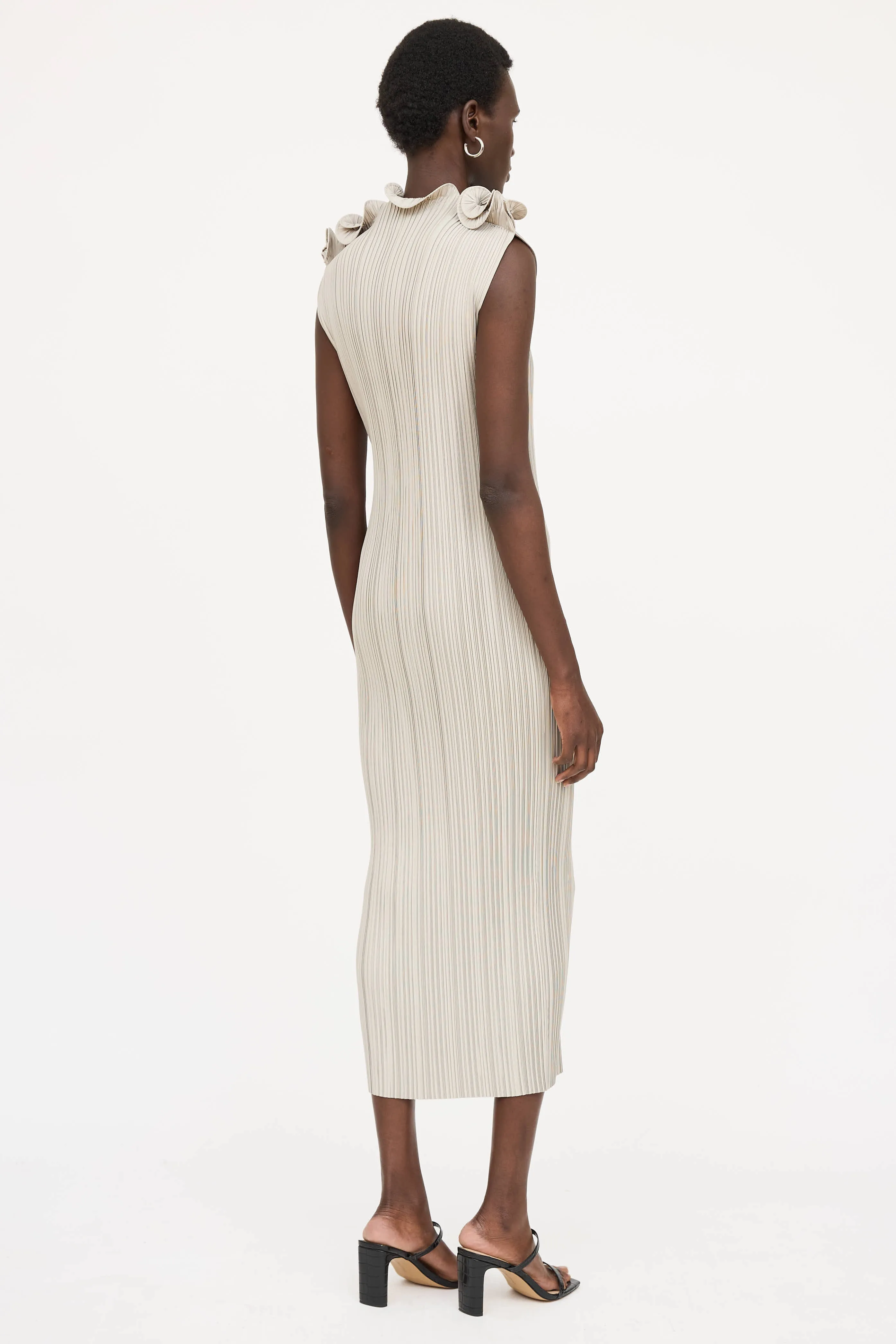 Mazarron Ruffle Pleated Dress sold by VSP Consignment product image thumbnail 5