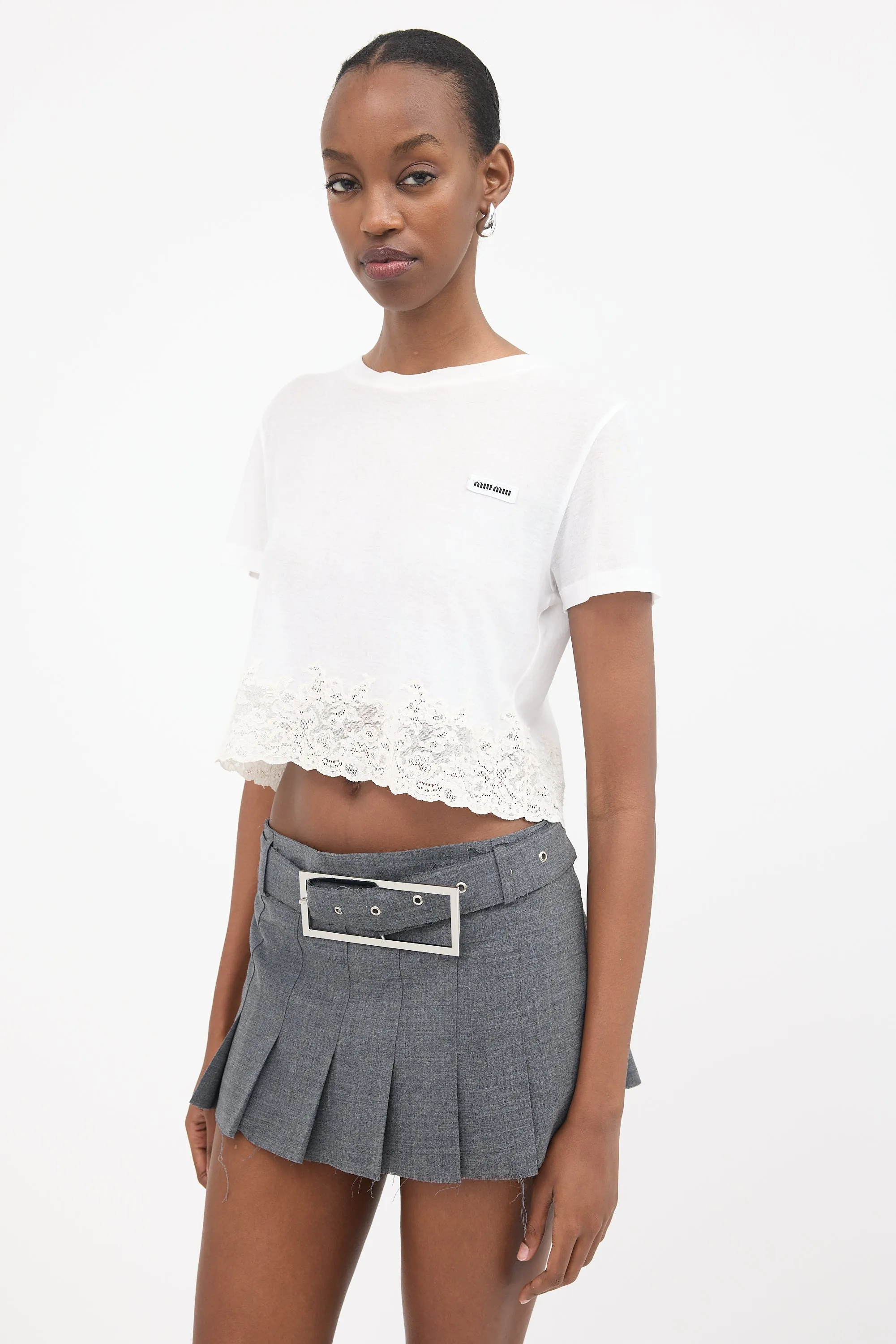 Lace Hem T-Shirt sold by VSP Consignment product image thumbnail 3