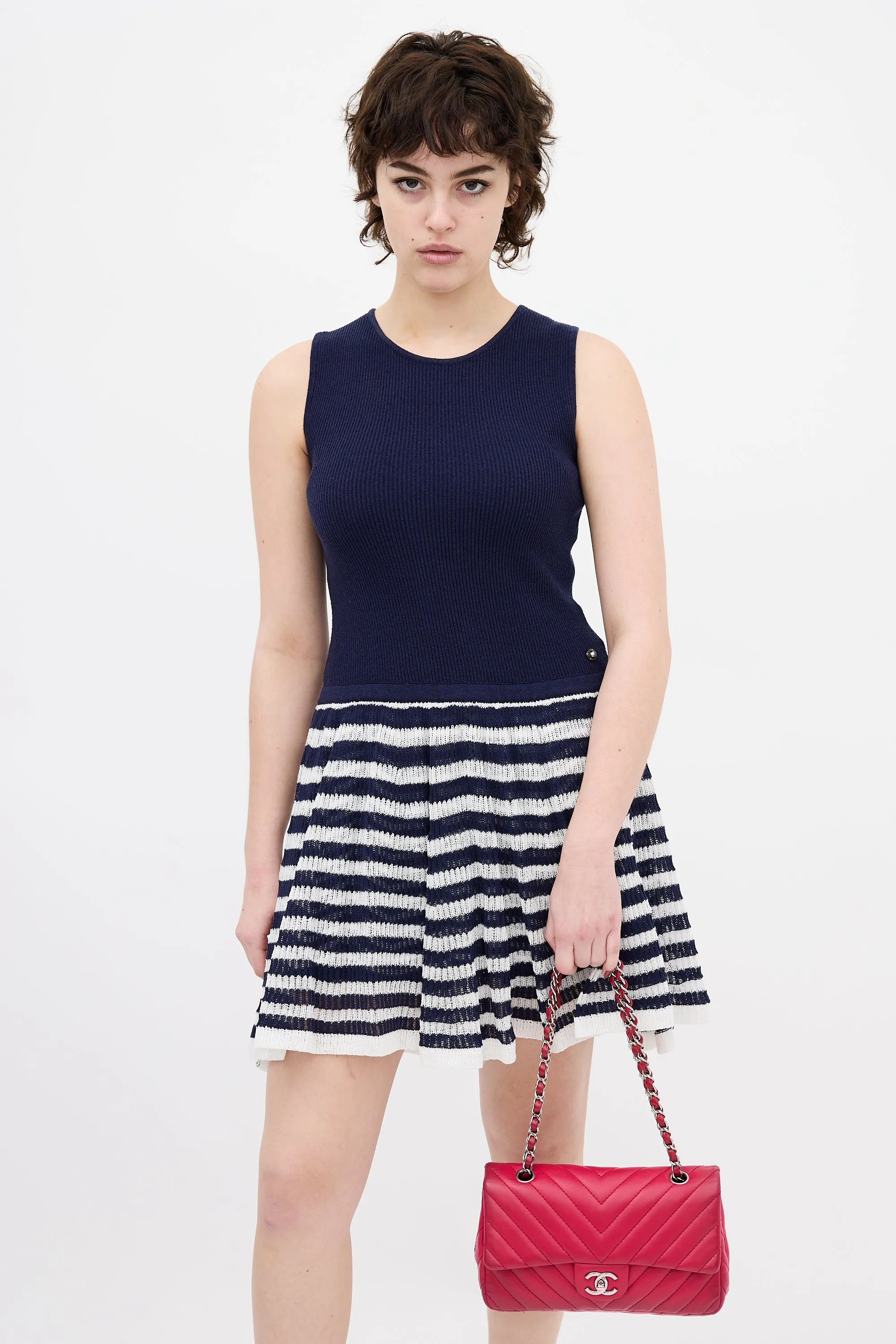 2009 Quilted Chevron Medium Flap Bag sold by VSP Consignment product image thumbnail 4