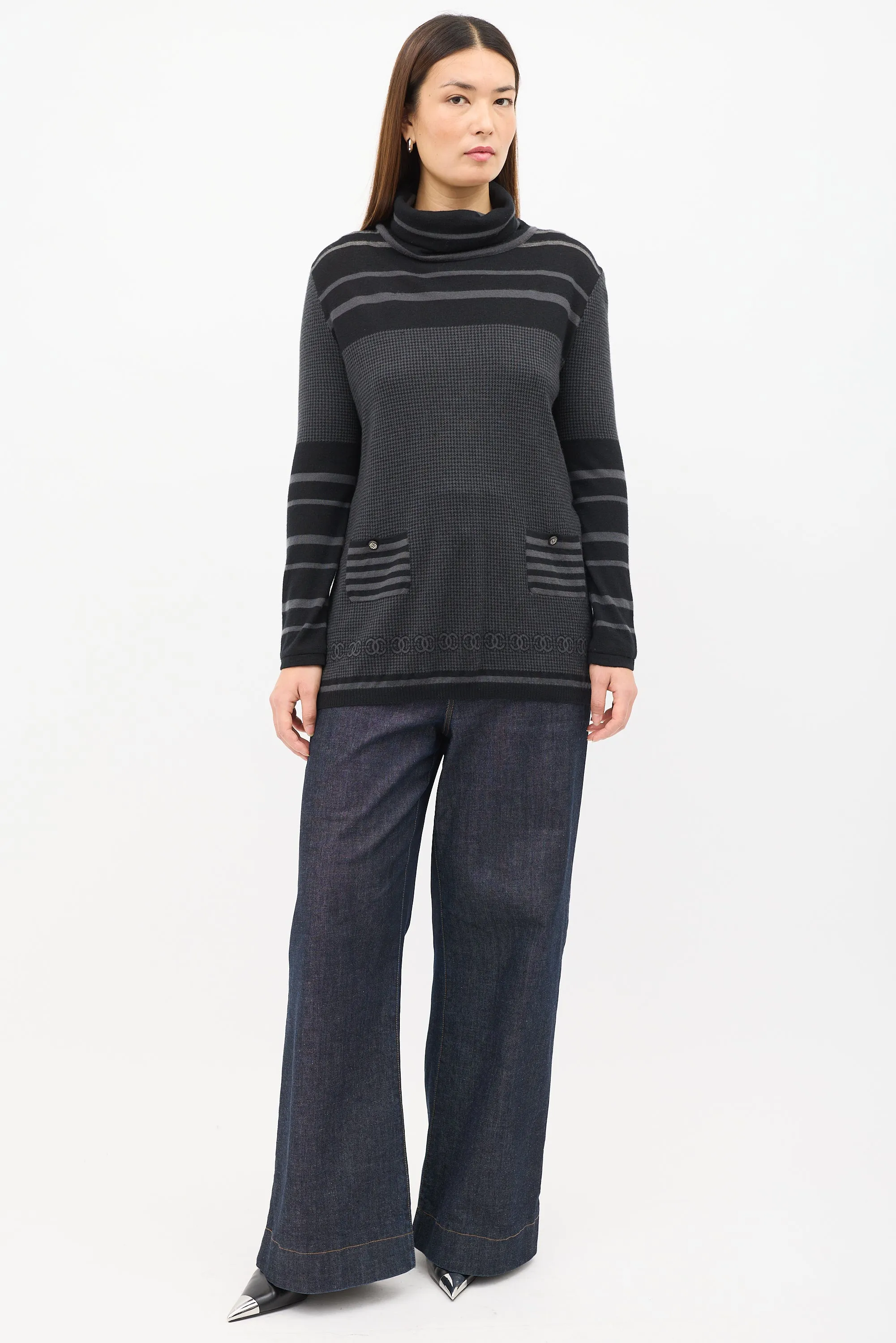 FW 2005 Black & Grey Cashmere Sweater sold by VSP Consignment product image thumbnail 2