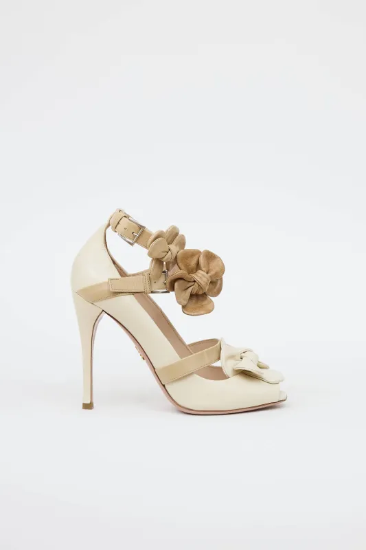 Leather Flower Pump sold by VSP Consignment