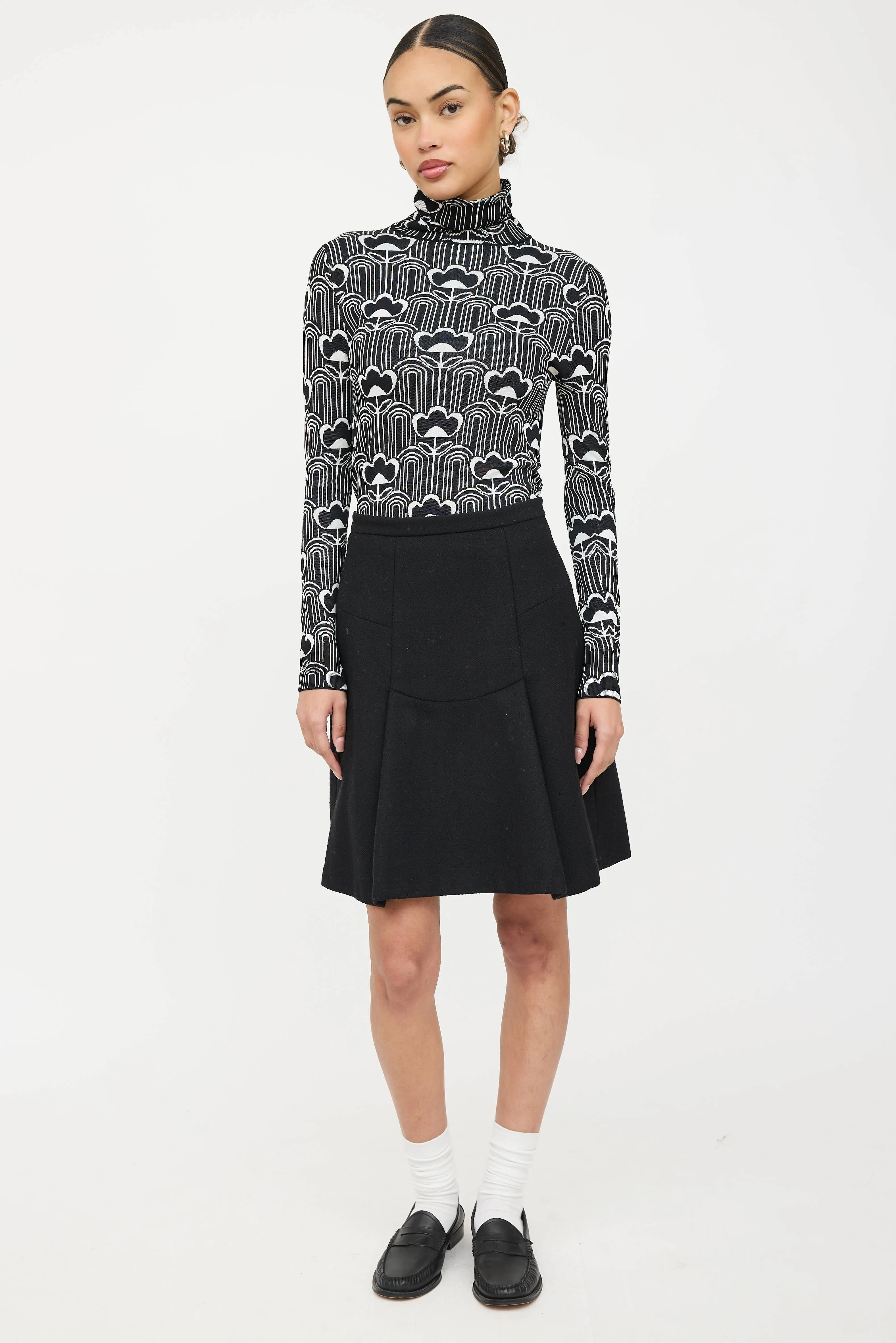 Floral Turtleneck Sweater sold by VSP Consignment product image thumbnail 5