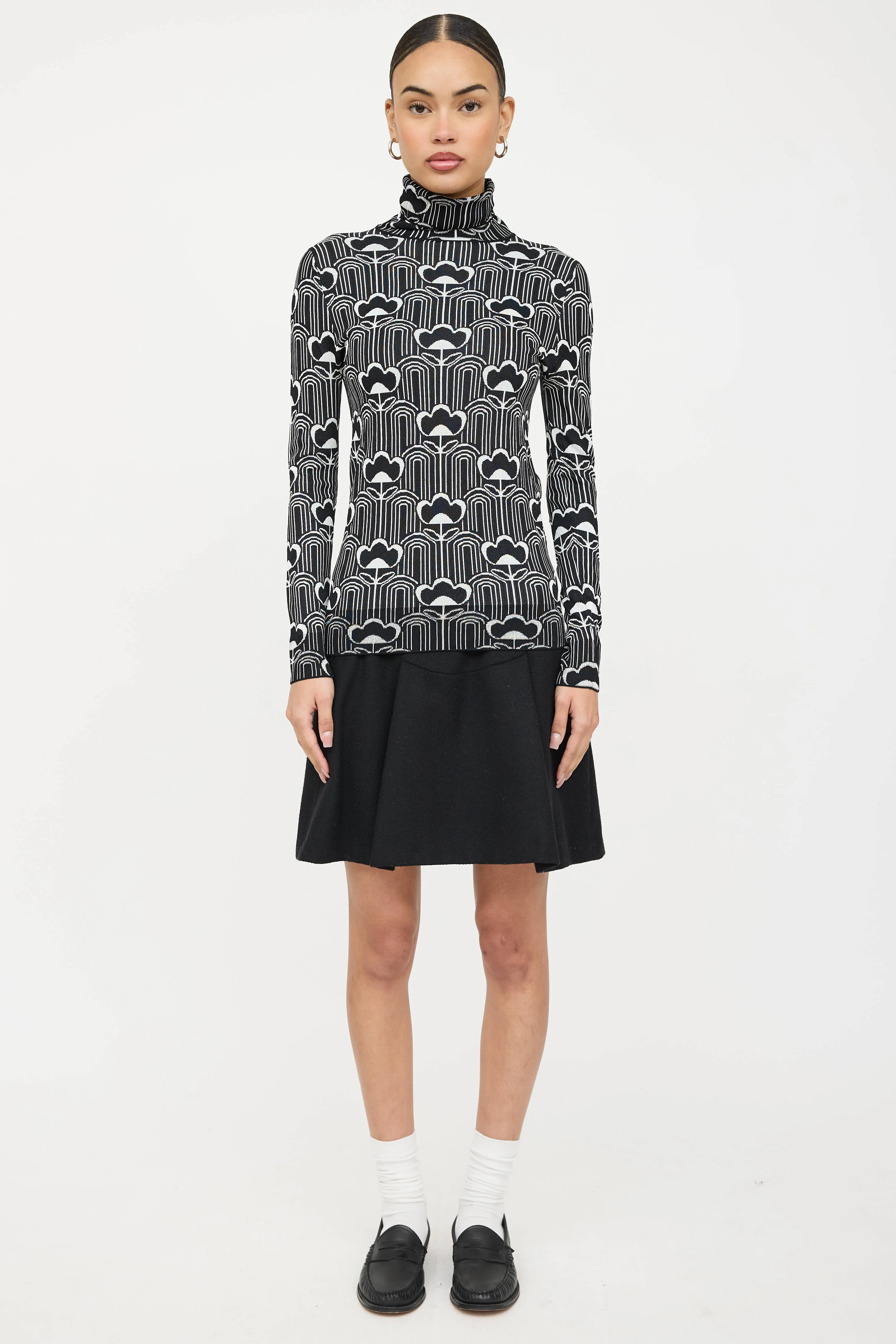 Floral Turtleneck Sweater sold by VSP Consignment product image thumbnail 2