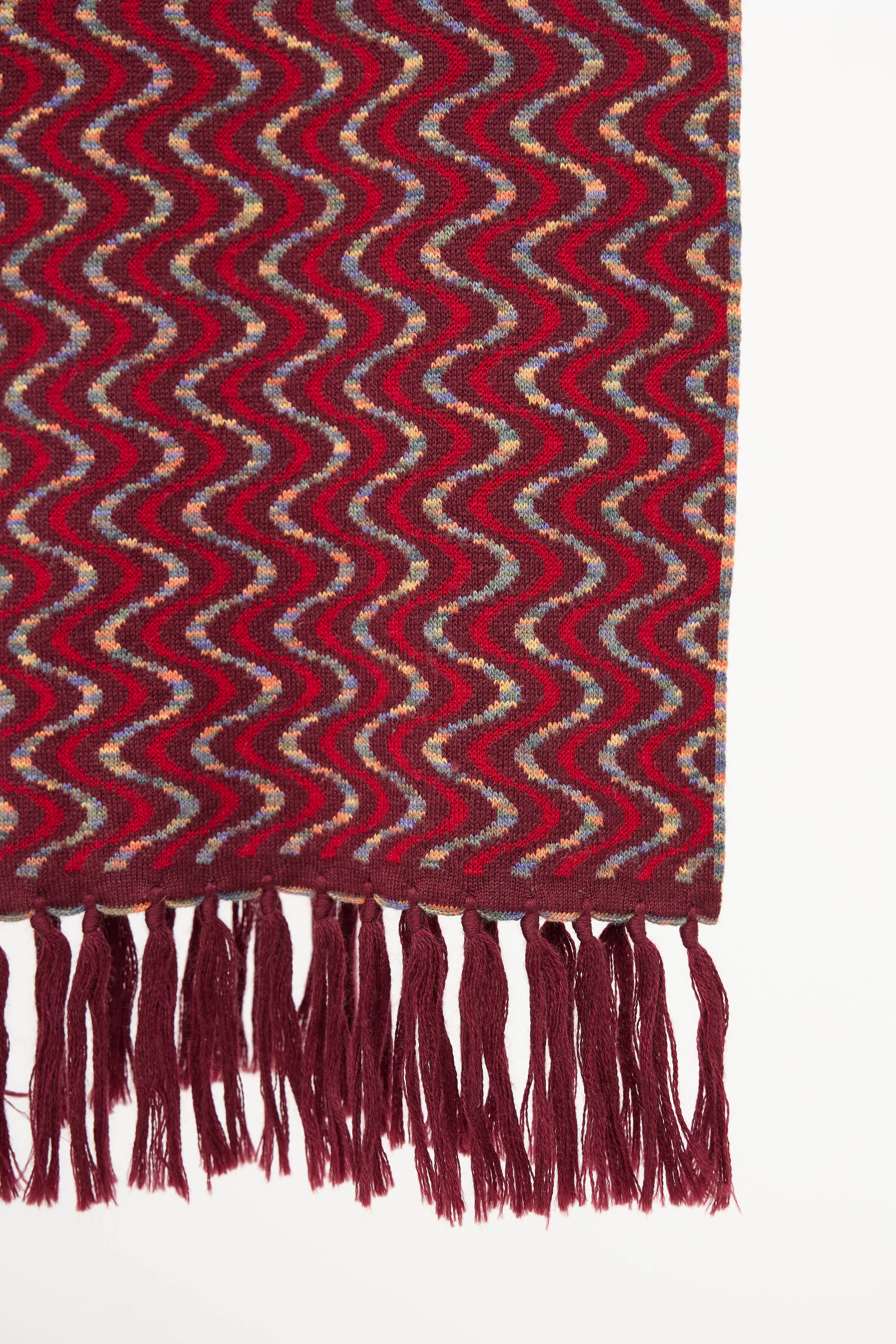 Geometric Knit Fringe Scarf sold by VSP Consignment product image thumbnail 3